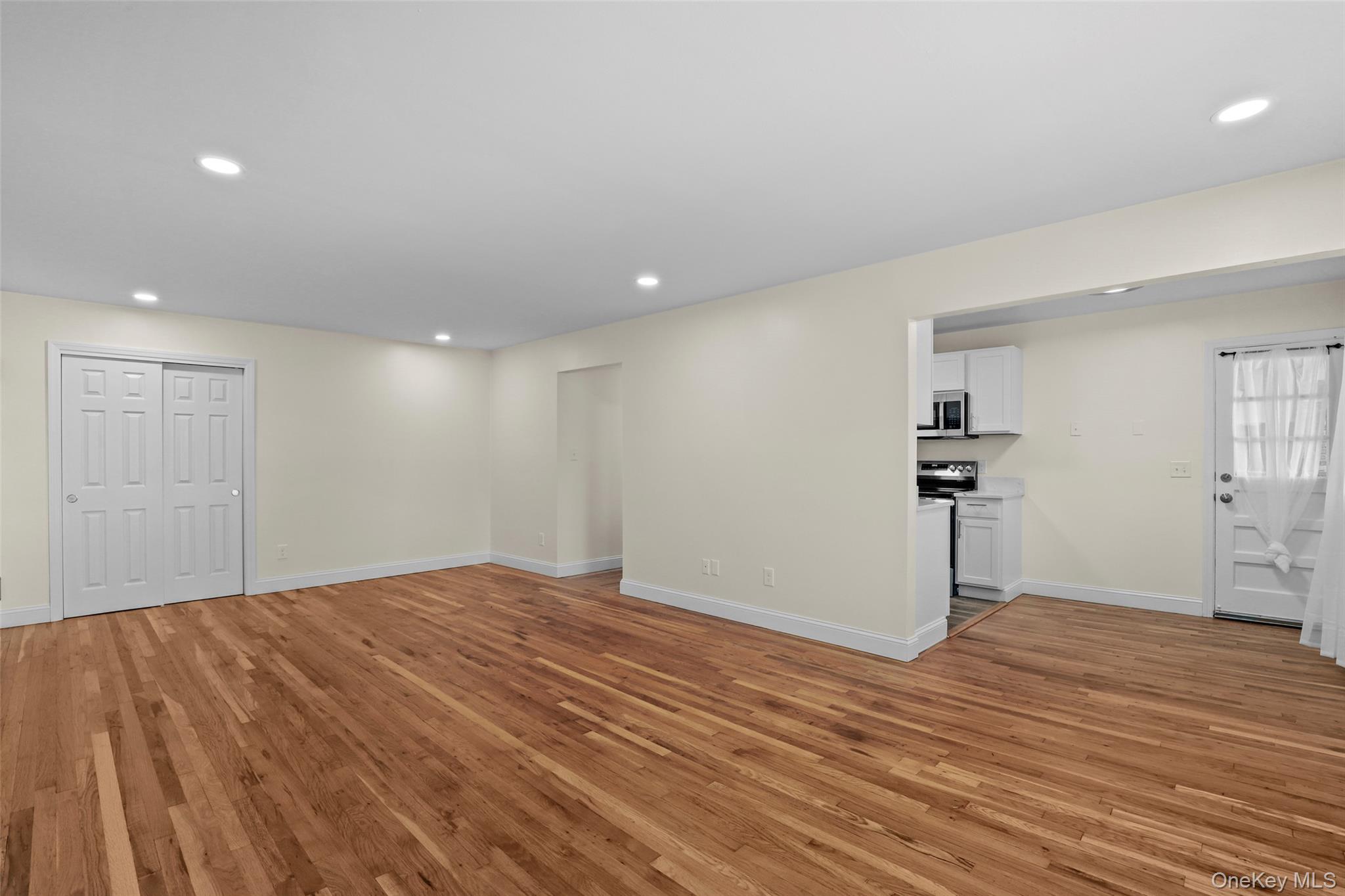 #5 photo, 4 Rolling Way, Peekskill , NY 10566