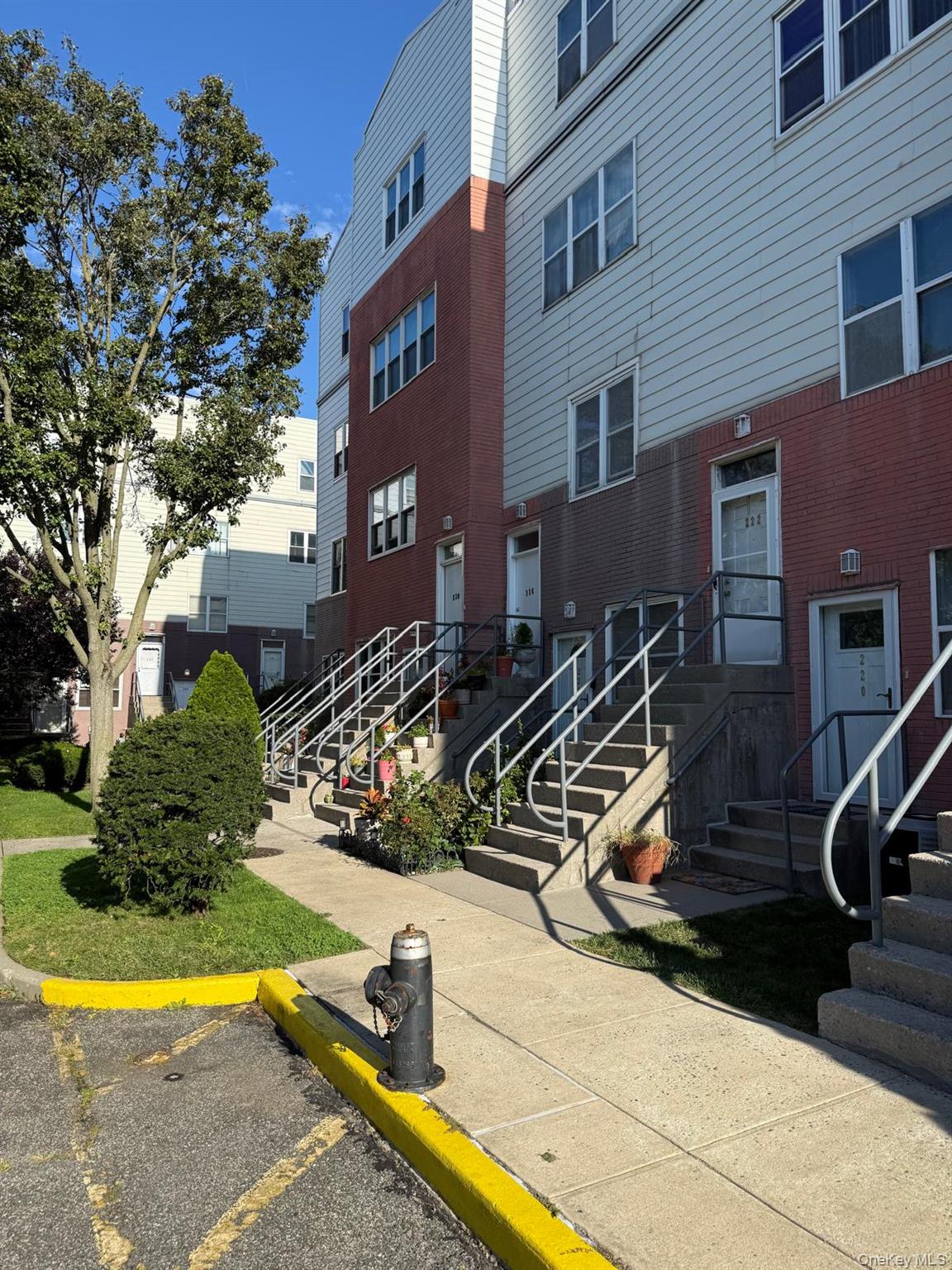 #2 photo, 230 Fleet Court, Bronx , NY 10473