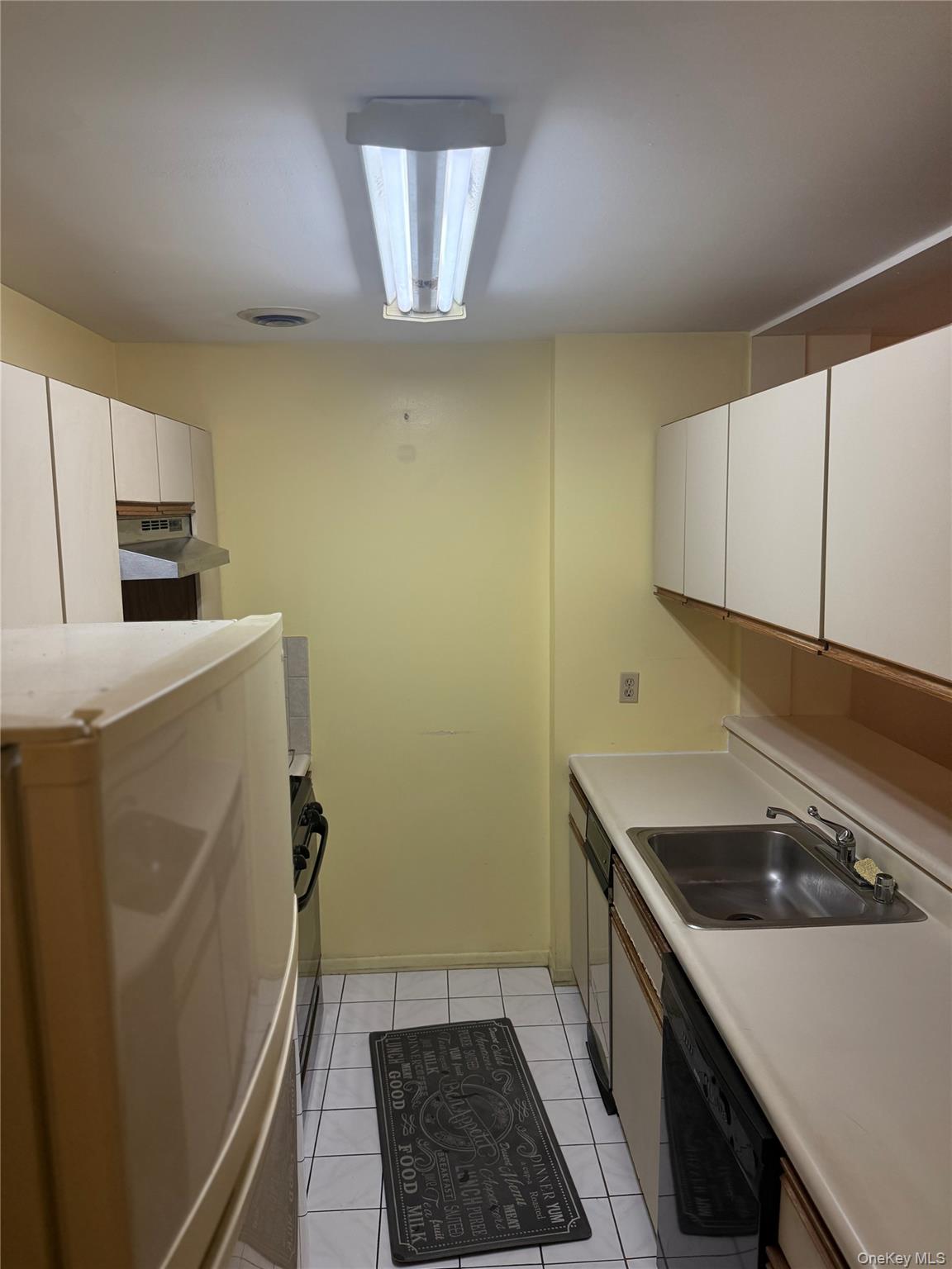 #9 photo, 230 Fleet Court, Bronx , NY 10473