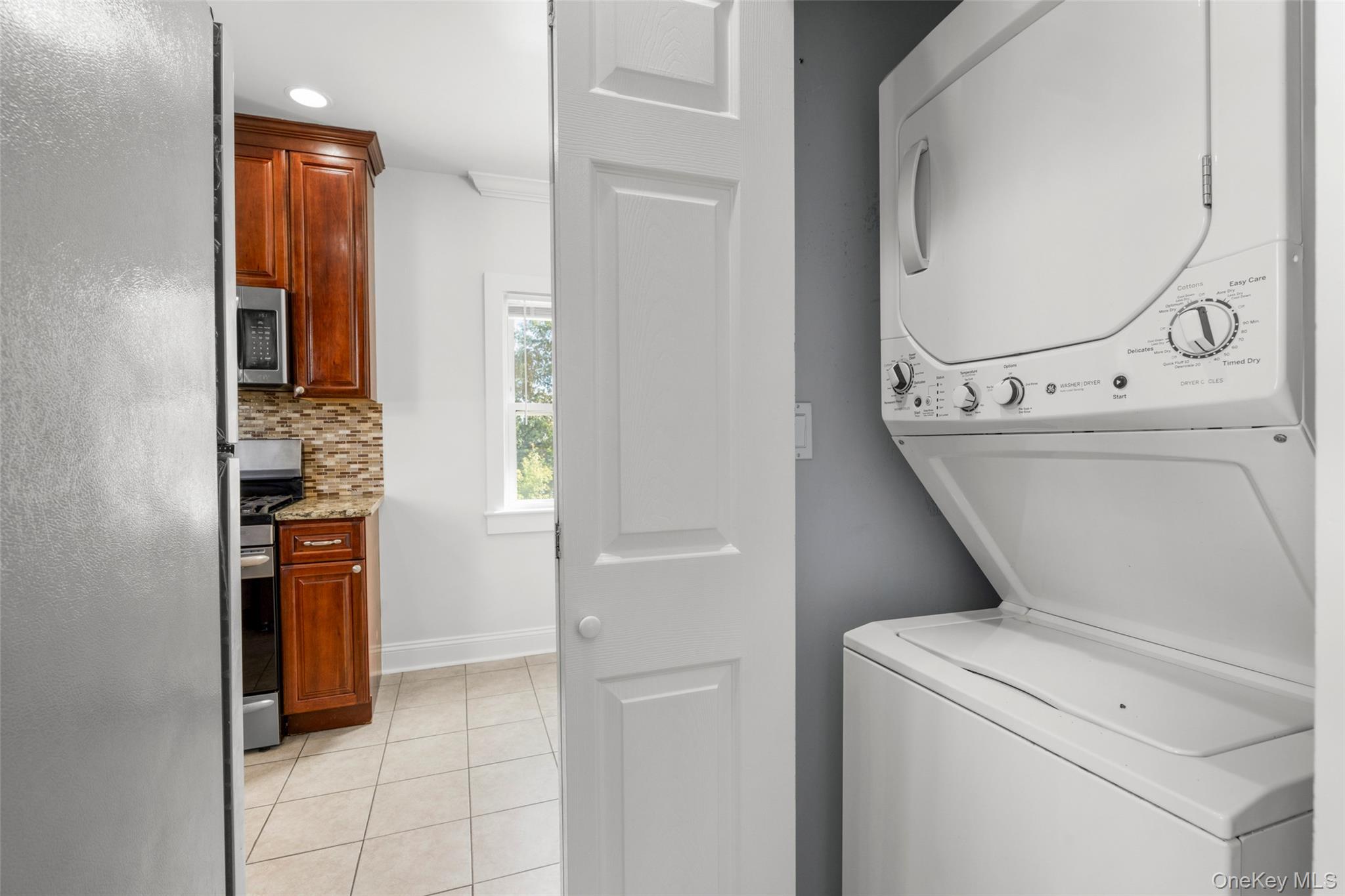 #12 photo, 521 Jefferson Avenue, Mamaroneck , NY 10543