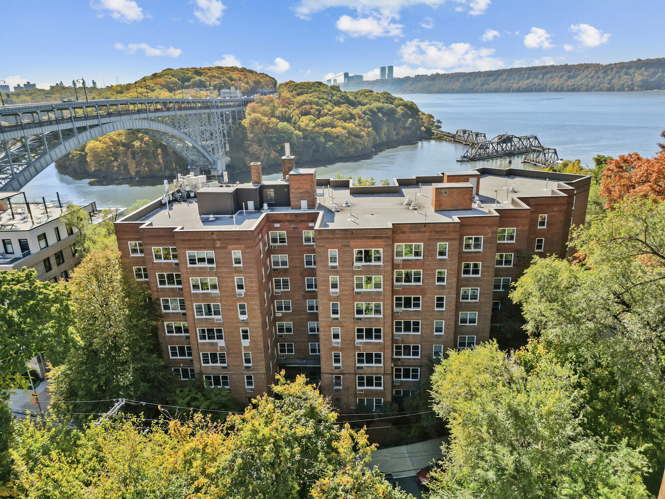 #3 photo, 2465 PALISADE Avenue, Spuyten Duyvil , NY 10463