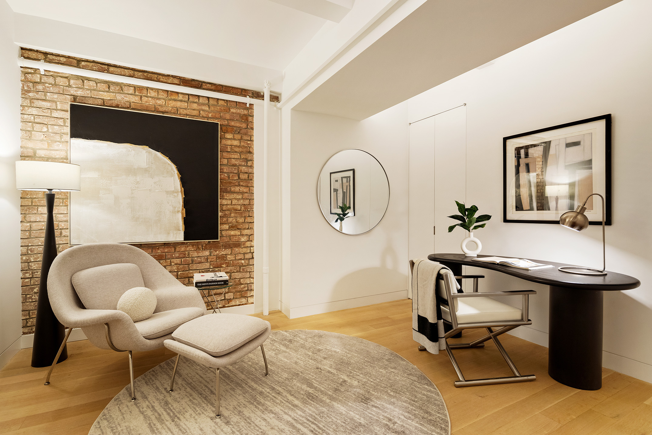 #7 photo, 15 W 17th Street, Flatiron , NY 10011