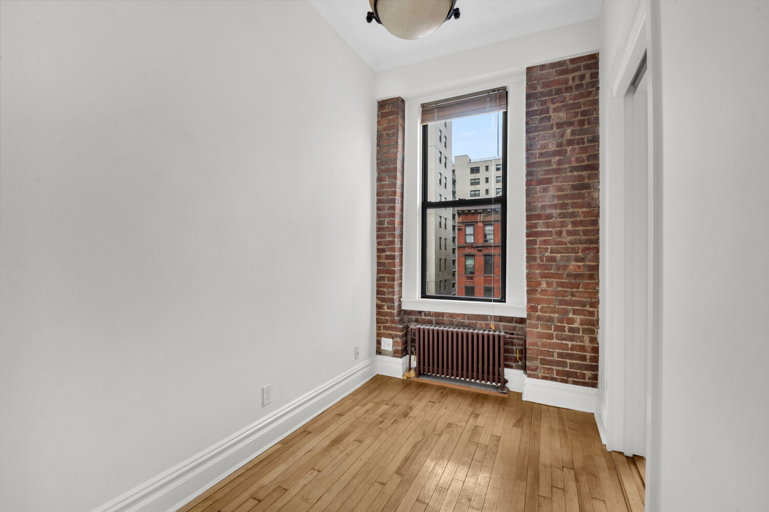 #11 photo, New York City, マンハッタン Yorkville , NY 10028