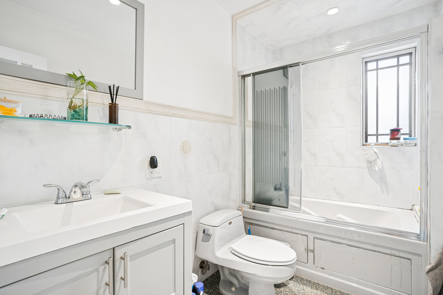 #11 photo, 96-15 ALSTYNE Avenue, Corona , NY 11368