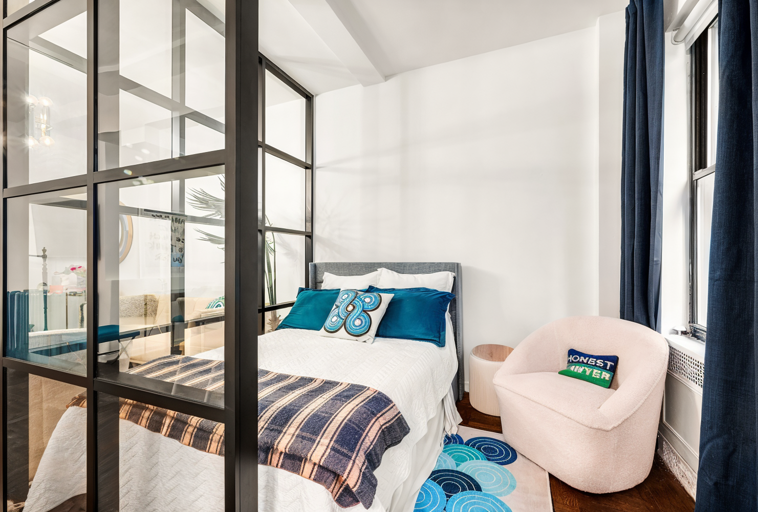 #4 photo, 235 E 73RD Street, Lenox Hill , NY 10021