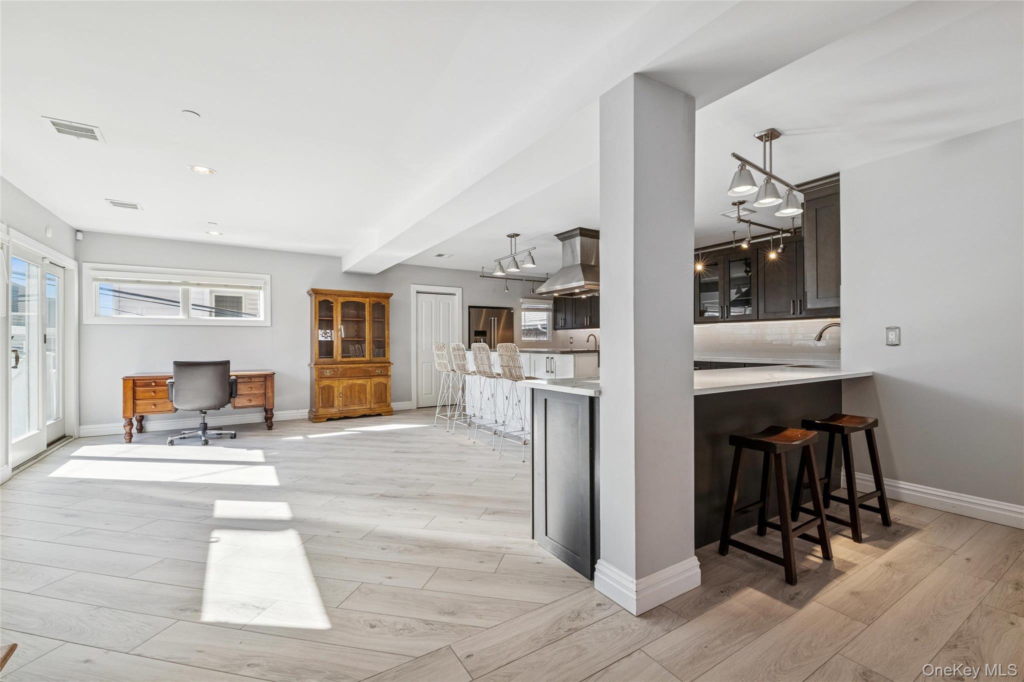 #6 photo, 71 Michigan Street, ナッソー郡 Long Beach , NY 11561