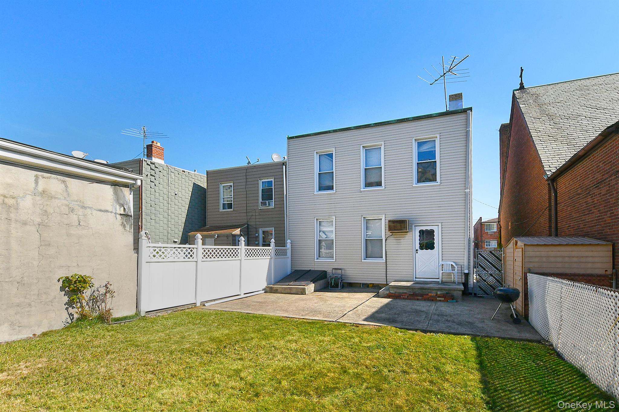#4 photo, 3094 47th Street, Astoria , NY 11103