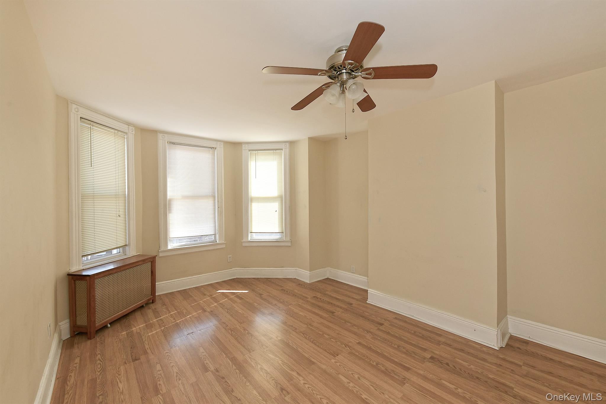 #9 photo, 3094 47th Street, Astoria , NY 11103