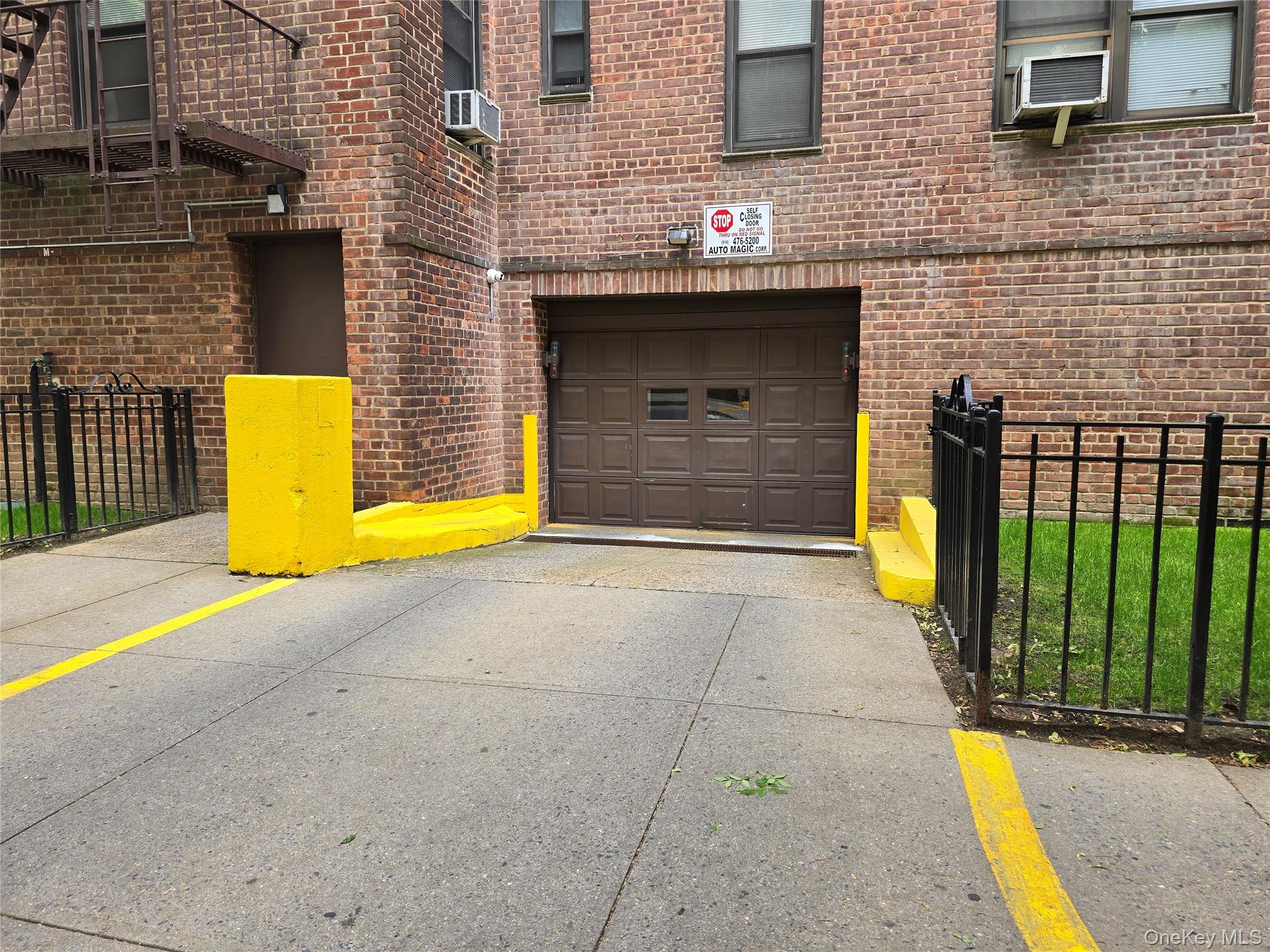 #19 photo, 33-06 92nd Street, Jackson Heights , NY 11372