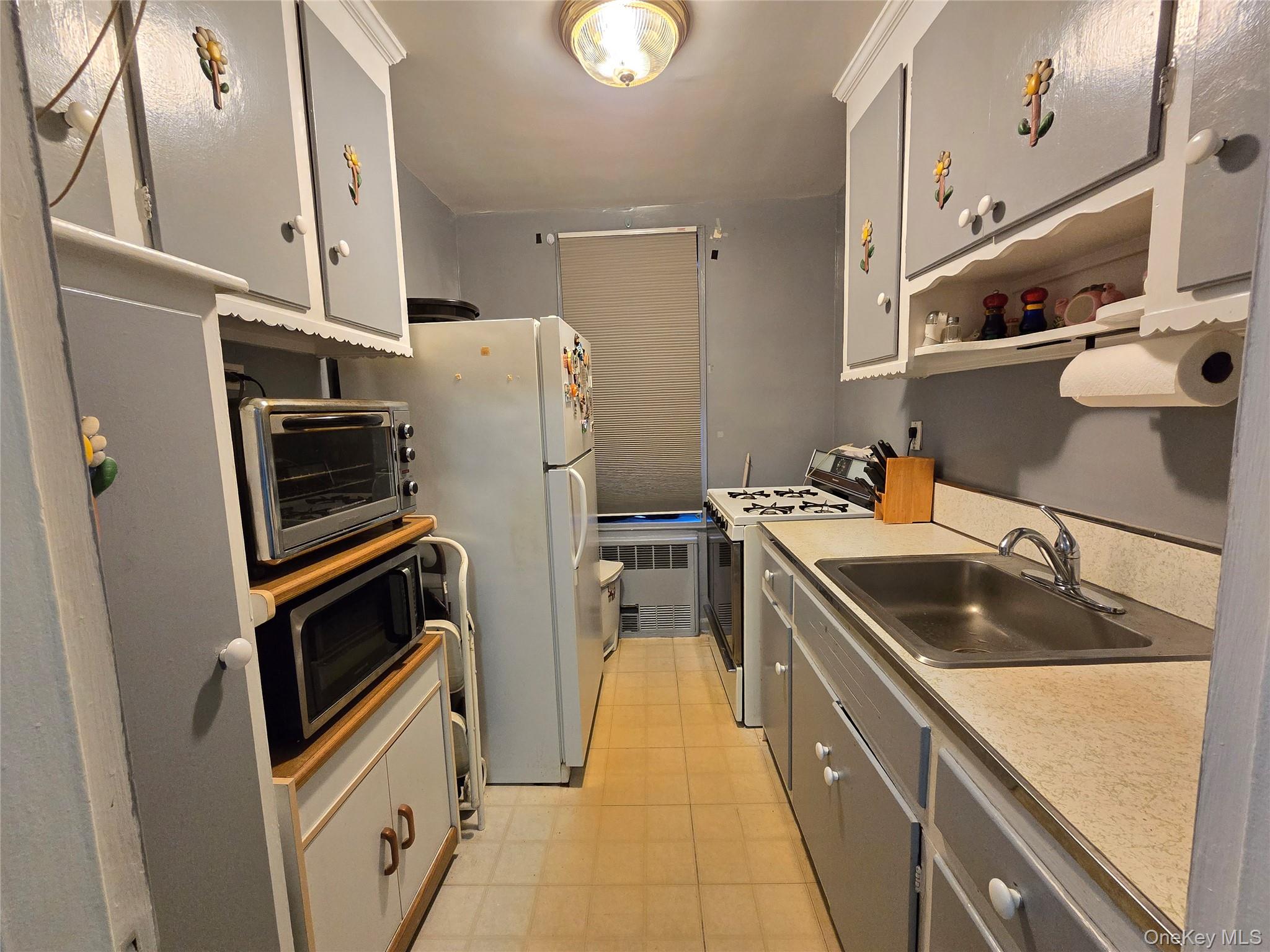 #9 photo, 33-06 92nd Street, Jackson Heights , NY 11372