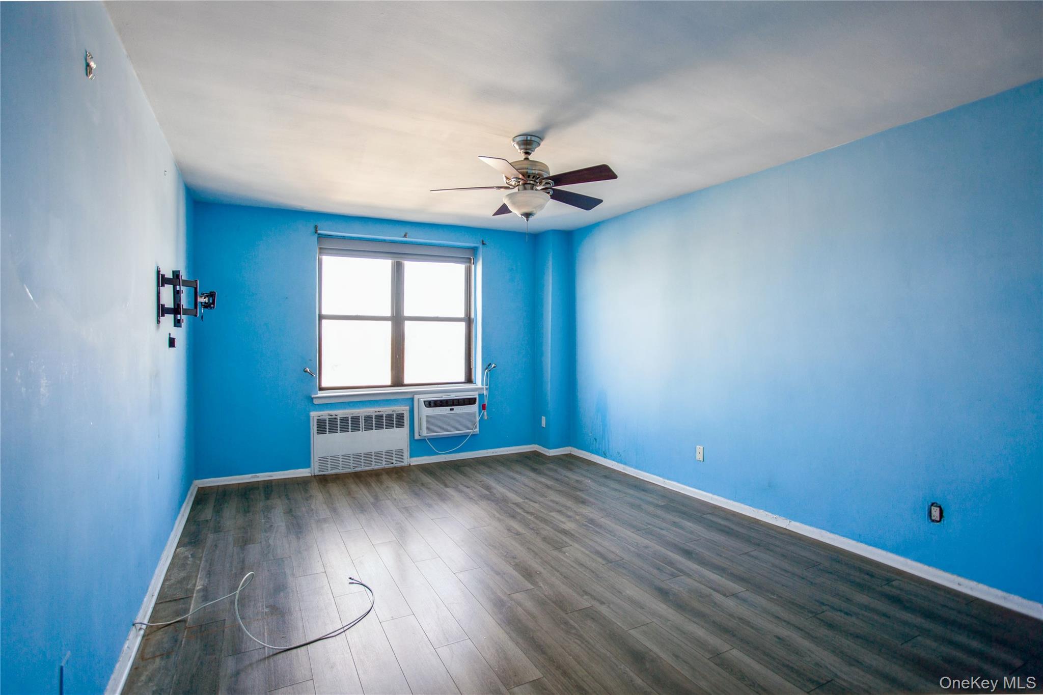 #15 photo, 333 E Broadway, Long Beach , NY 11561