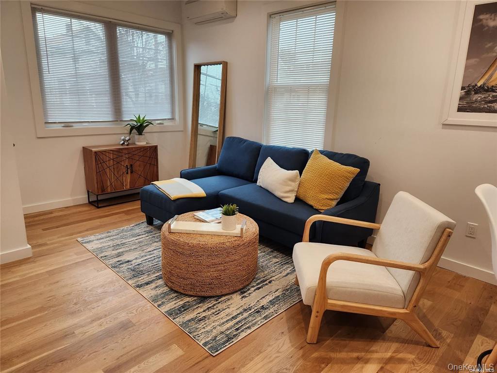 #10 photo, 156 Jefferson Avenue, Roslyn Heights , NY 11577