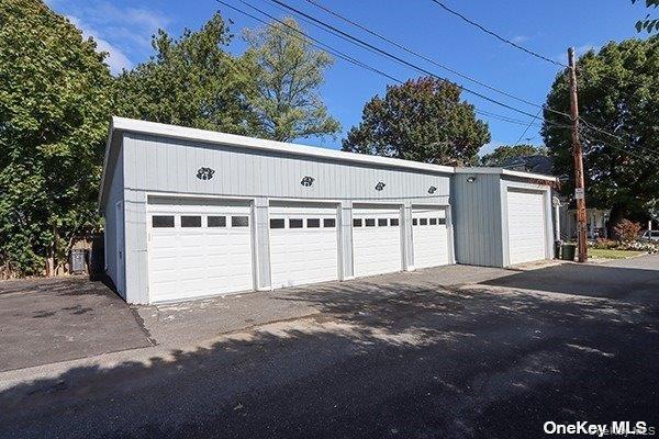 #20 photo, 156 Jefferson Avenue, Roslyn Heights , NY 11577