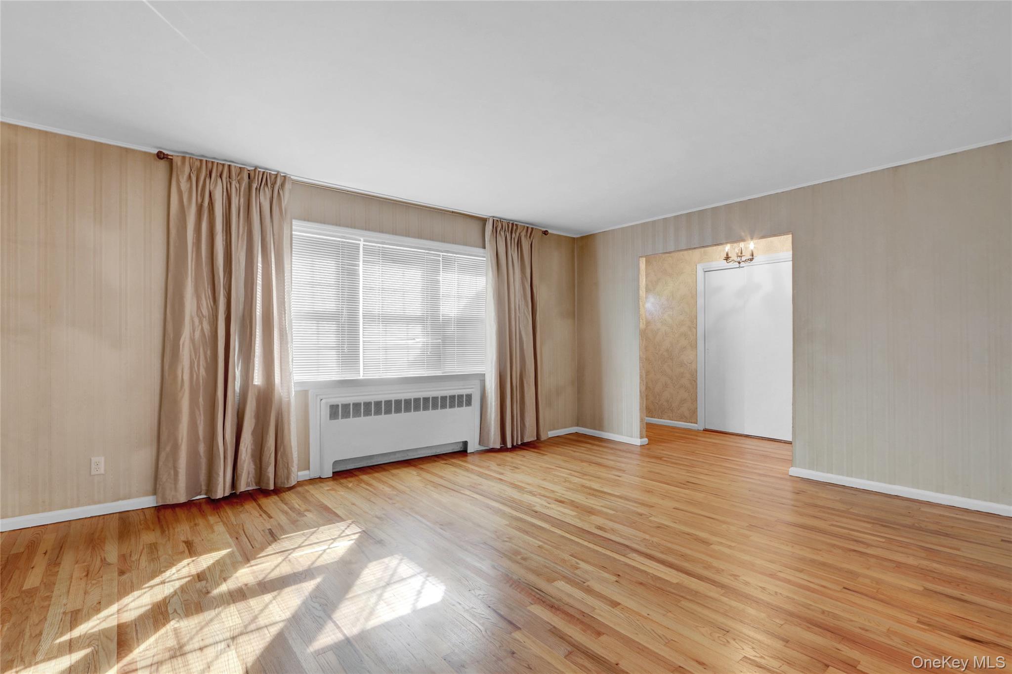 #3 photo, 60 Elizabeth Drive, Bethpage , NY 11714