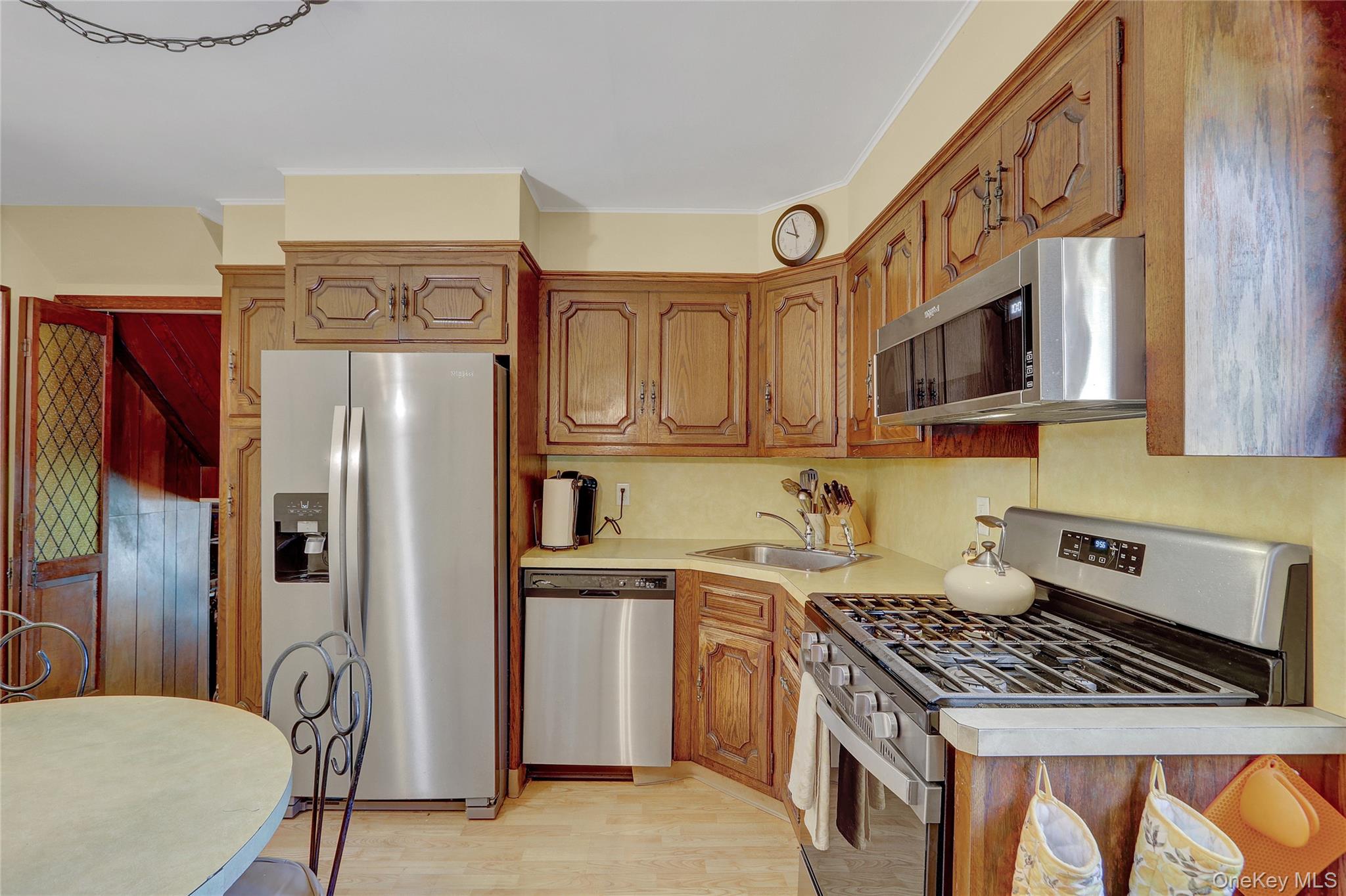 #6 photo, 60 Elizabeth Drive, Bethpage , NY 11714