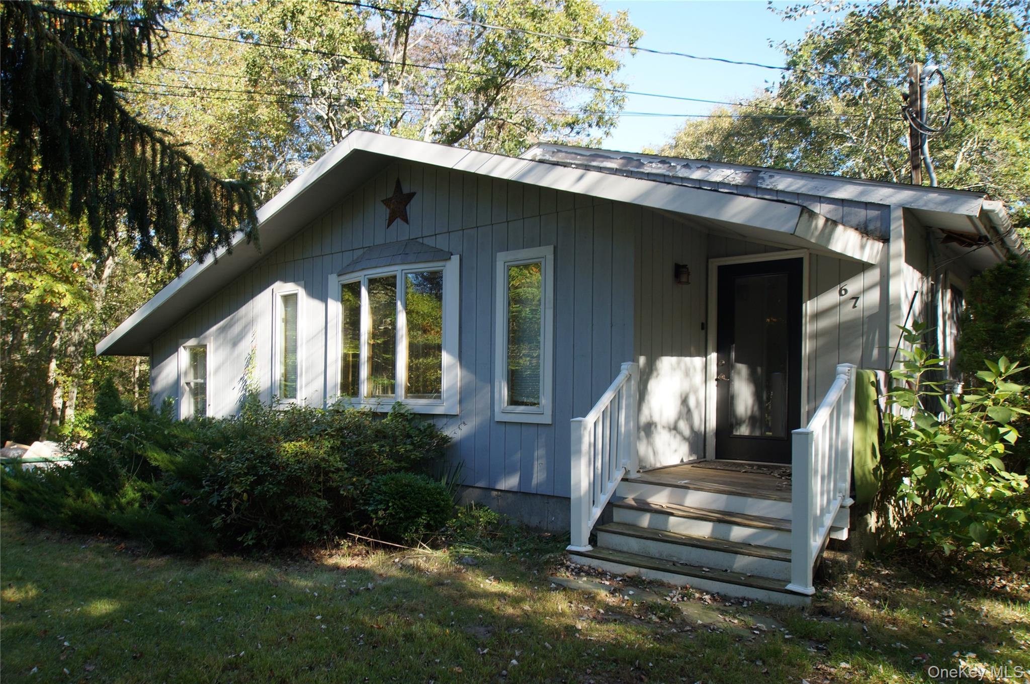 #1 photo, 67 Old Country Road, サフォーク郡 East Quogue , NY 11942