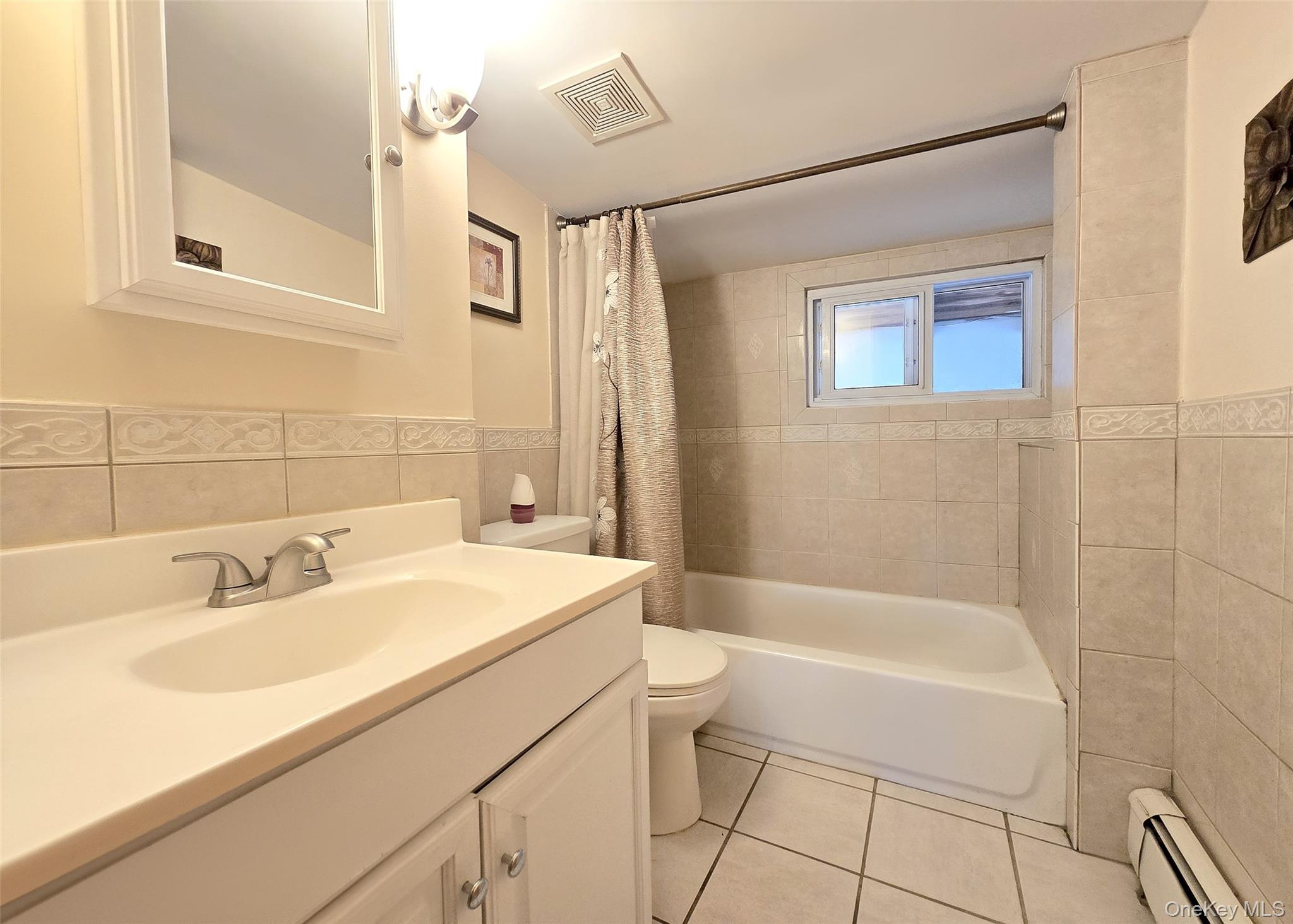 #11 photo, 3 Broadway, Ronkonkoma , NY 11779