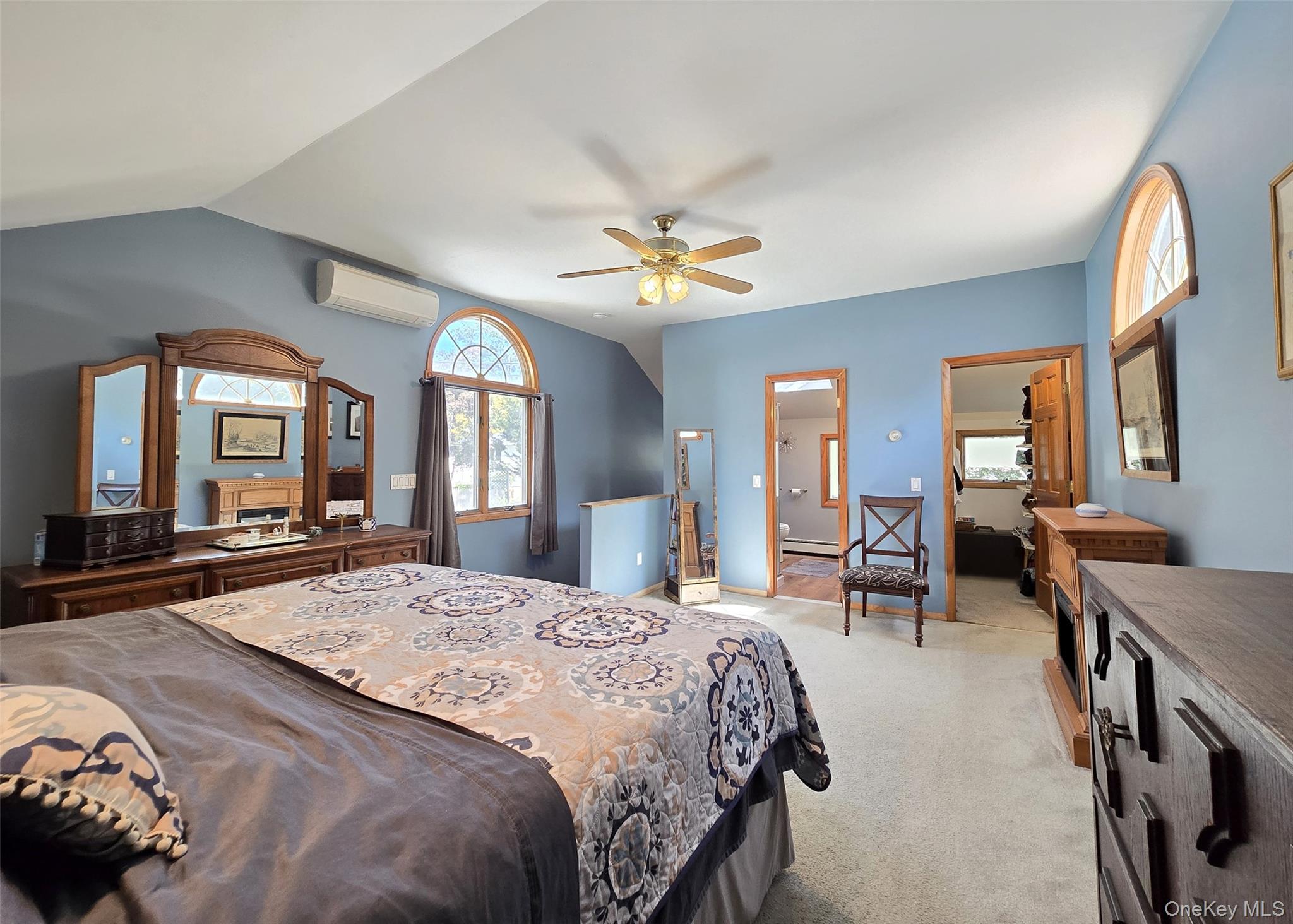 #14 photo, 3 Broadway, Ronkonkoma , NY 11779