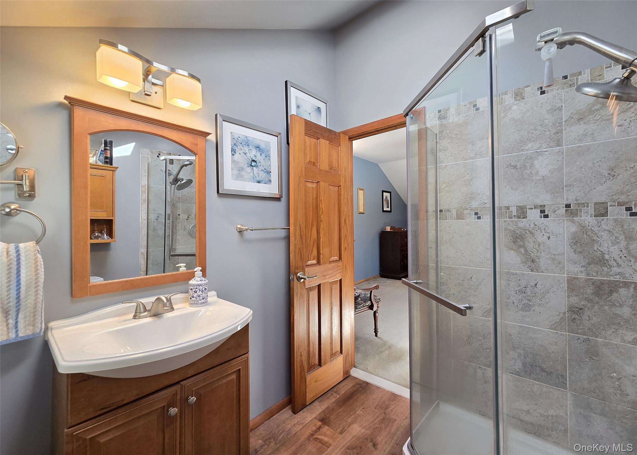 #16 photo, 3 Broadway, Ronkonkoma , NY 11779