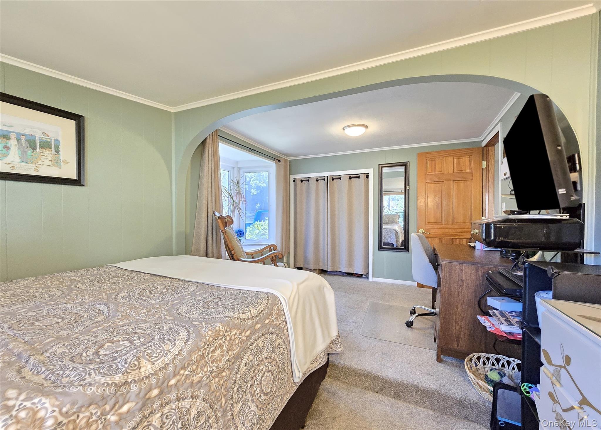 #18 photo, 3 Broadway, Ronkonkoma , NY 11779