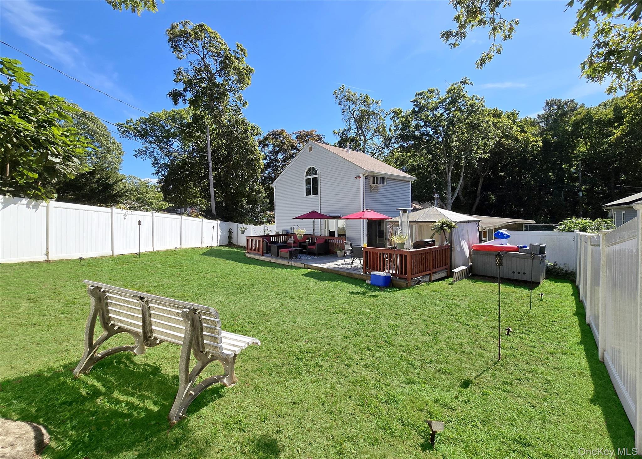 #20 photo, 3 Broadway, Ronkonkoma , NY 11779