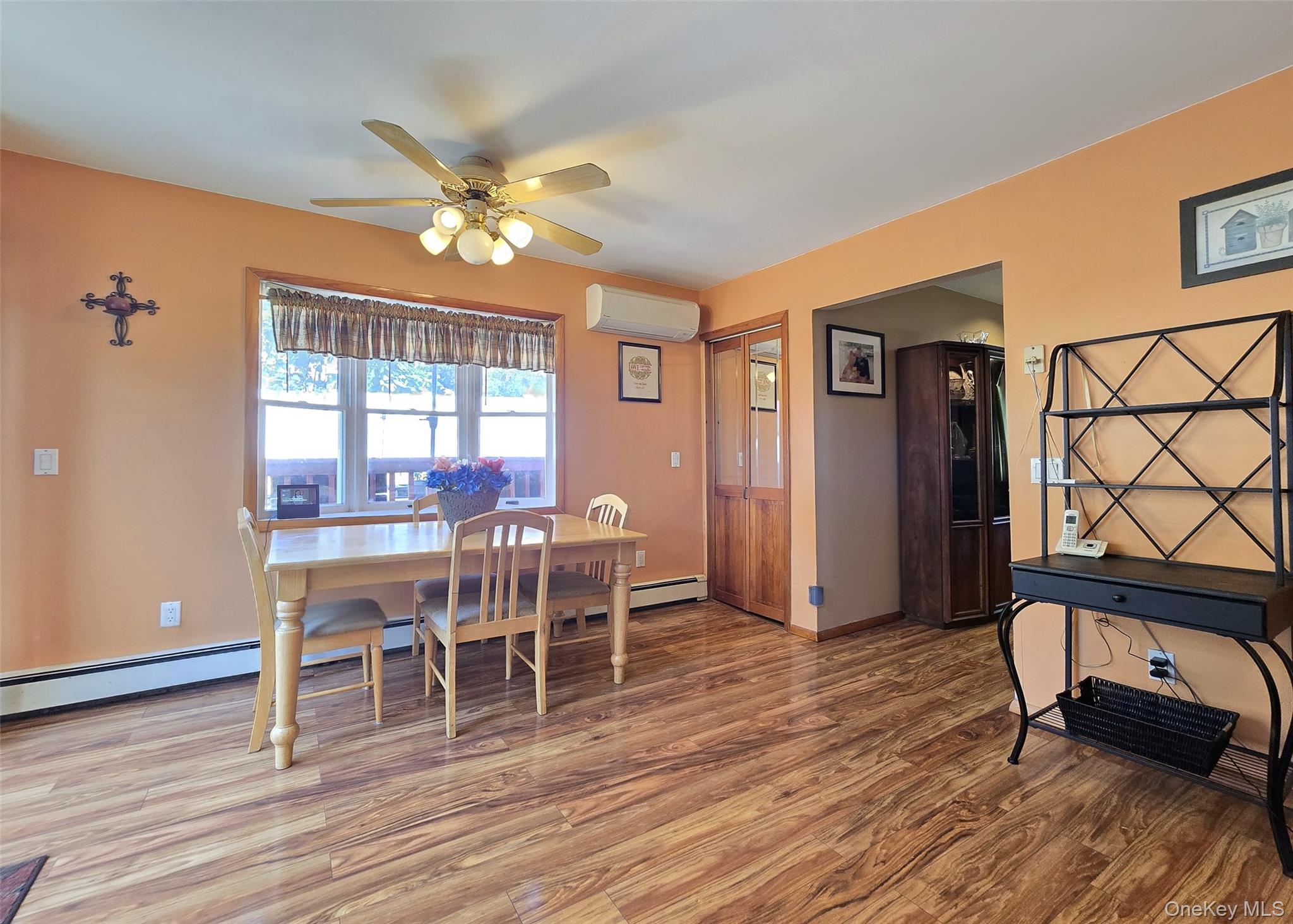 #7 photo, 3 Broadway, Ronkonkoma , NY 11779