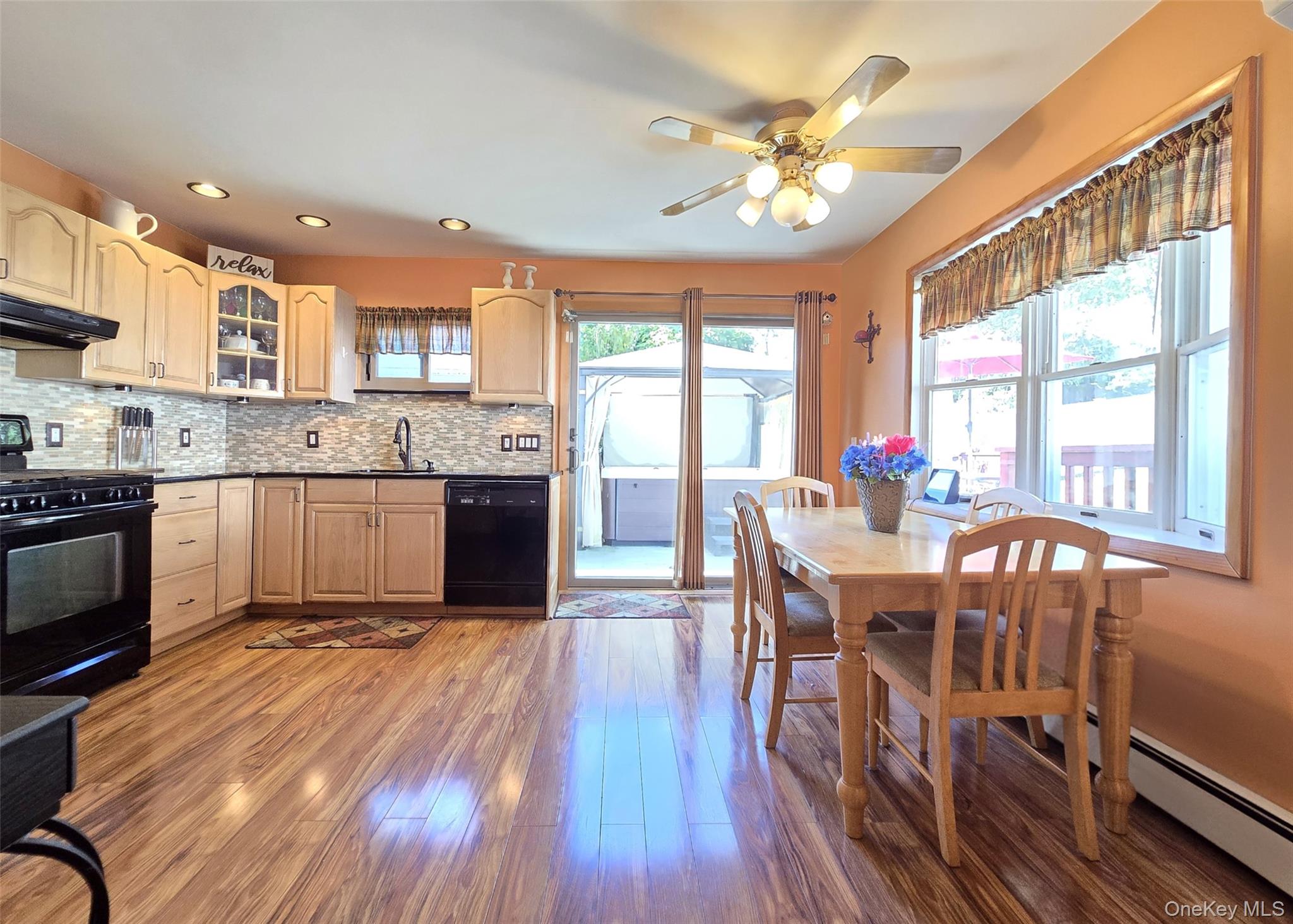 #8 photo, 3 Broadway, Ronkonkoma , NY 11779