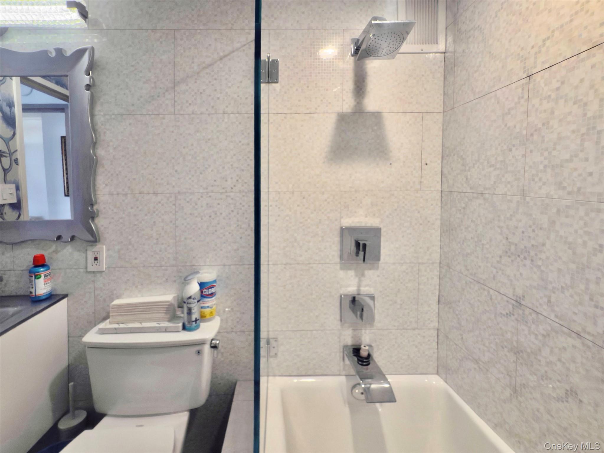 #13 photo, 166 E 63 Street, New York (Manhattan) , NY 10065