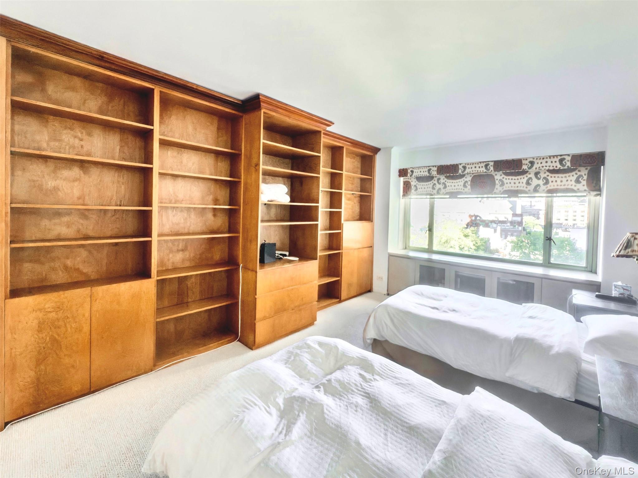 #19 photo, 166 E 63 Street, New York (Manhattan) , NY 10065