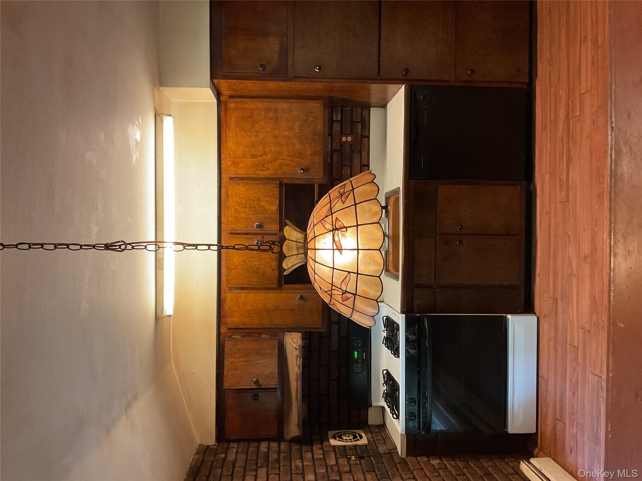 #5 photo, 13 Thomsen Drive, Airmont , NY 10952