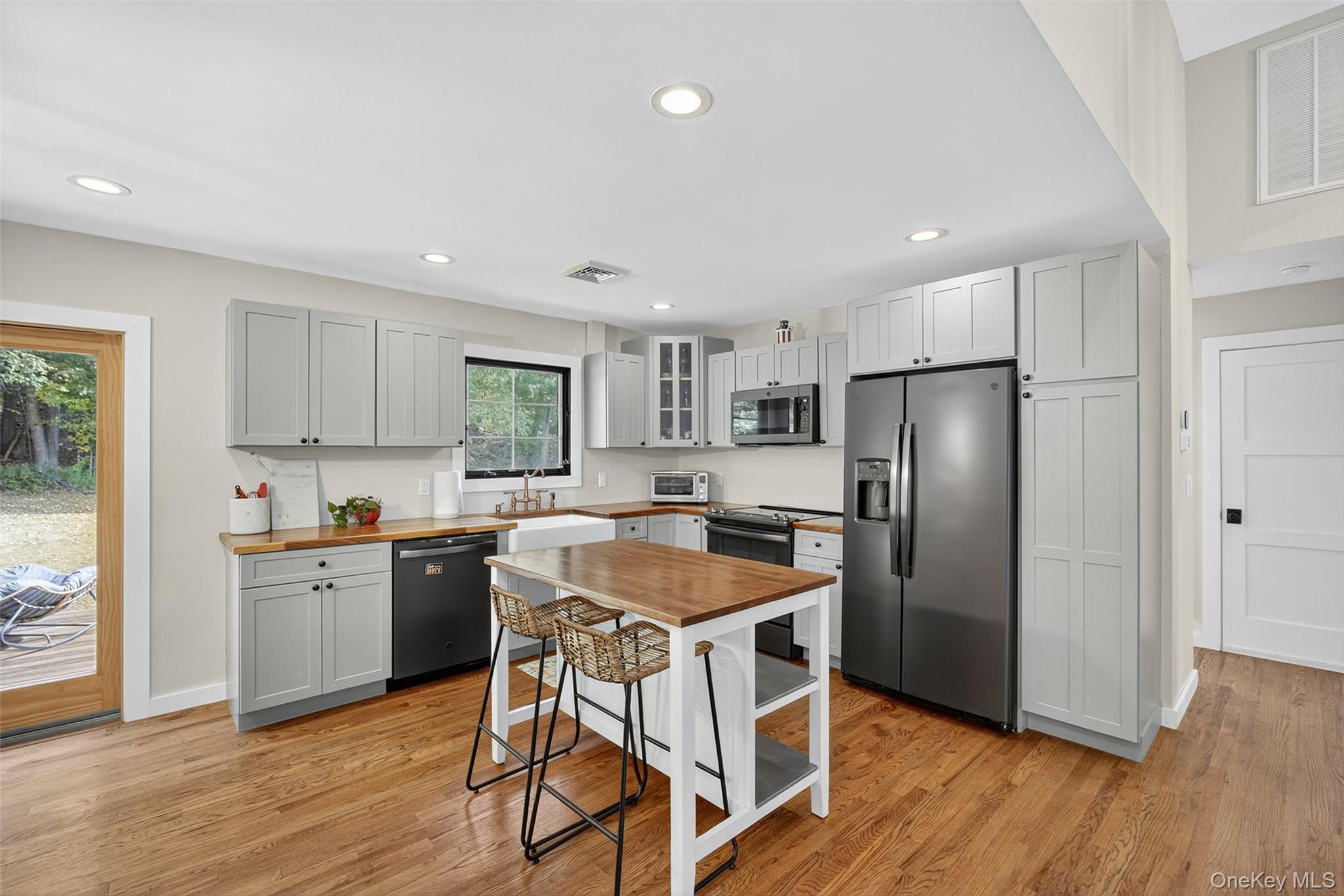 #2 photo, 58 Cole Road, Pleasant Valley , NY 12569