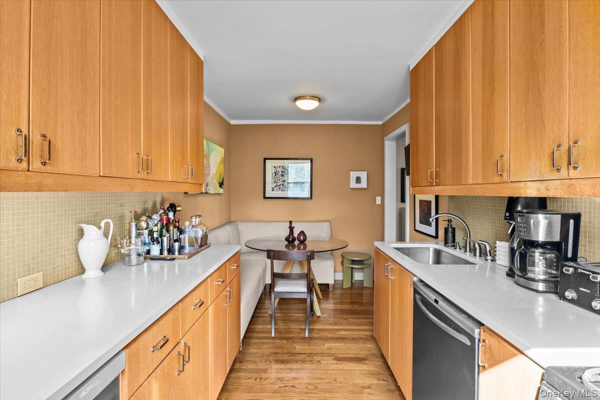 #9 photo, 2465 Palisade Avenue, Bronx , NY 10463