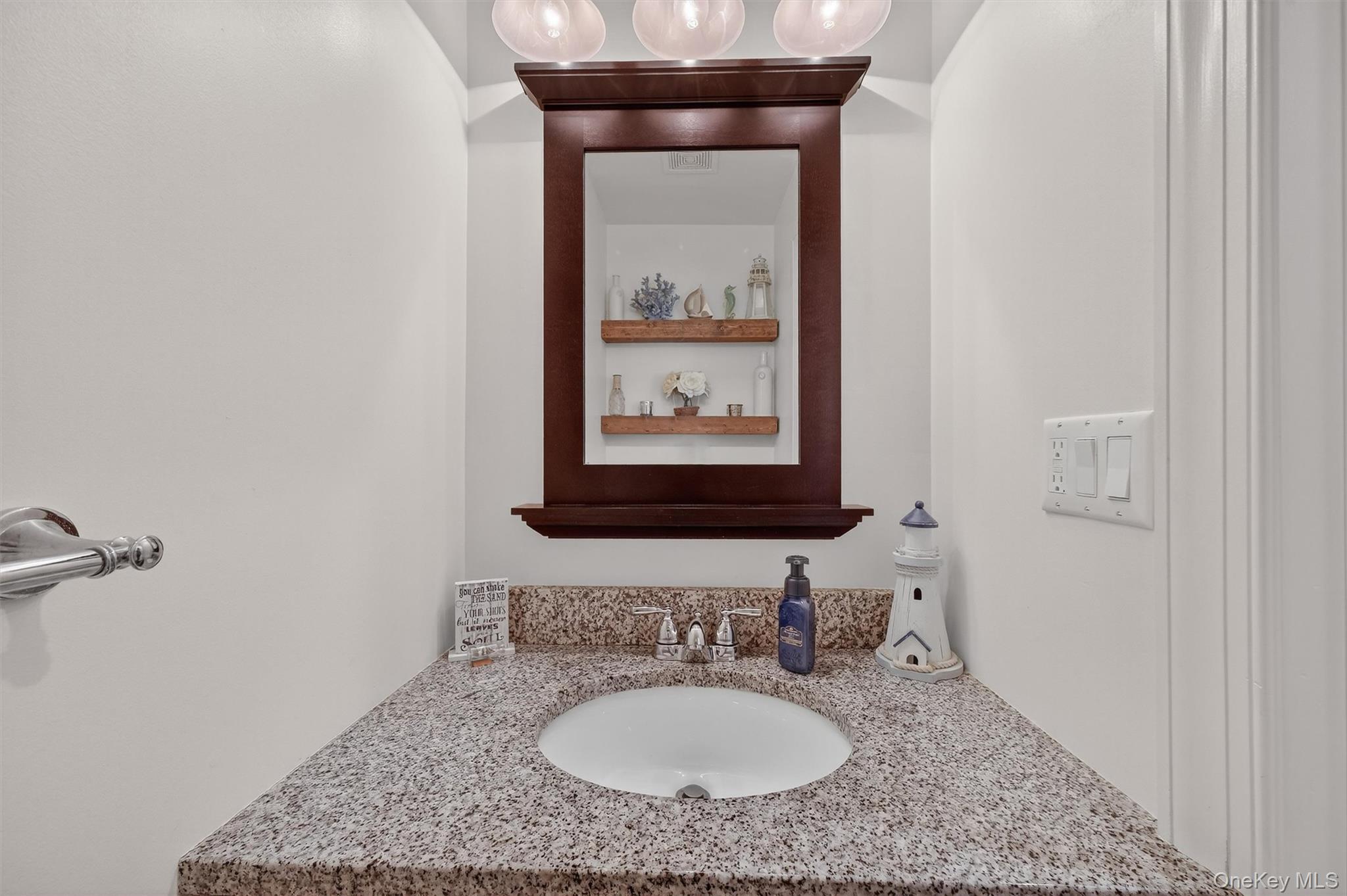 #20 photo, 301 Balmville Lane, Balmville , NY 12550