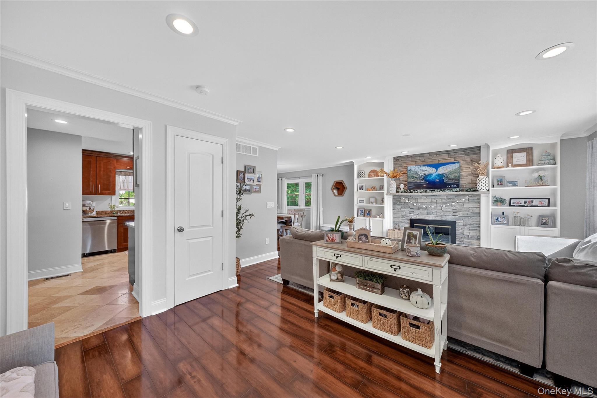 #7 photo, 301 Balmville Lane, Balmville , NY 12550