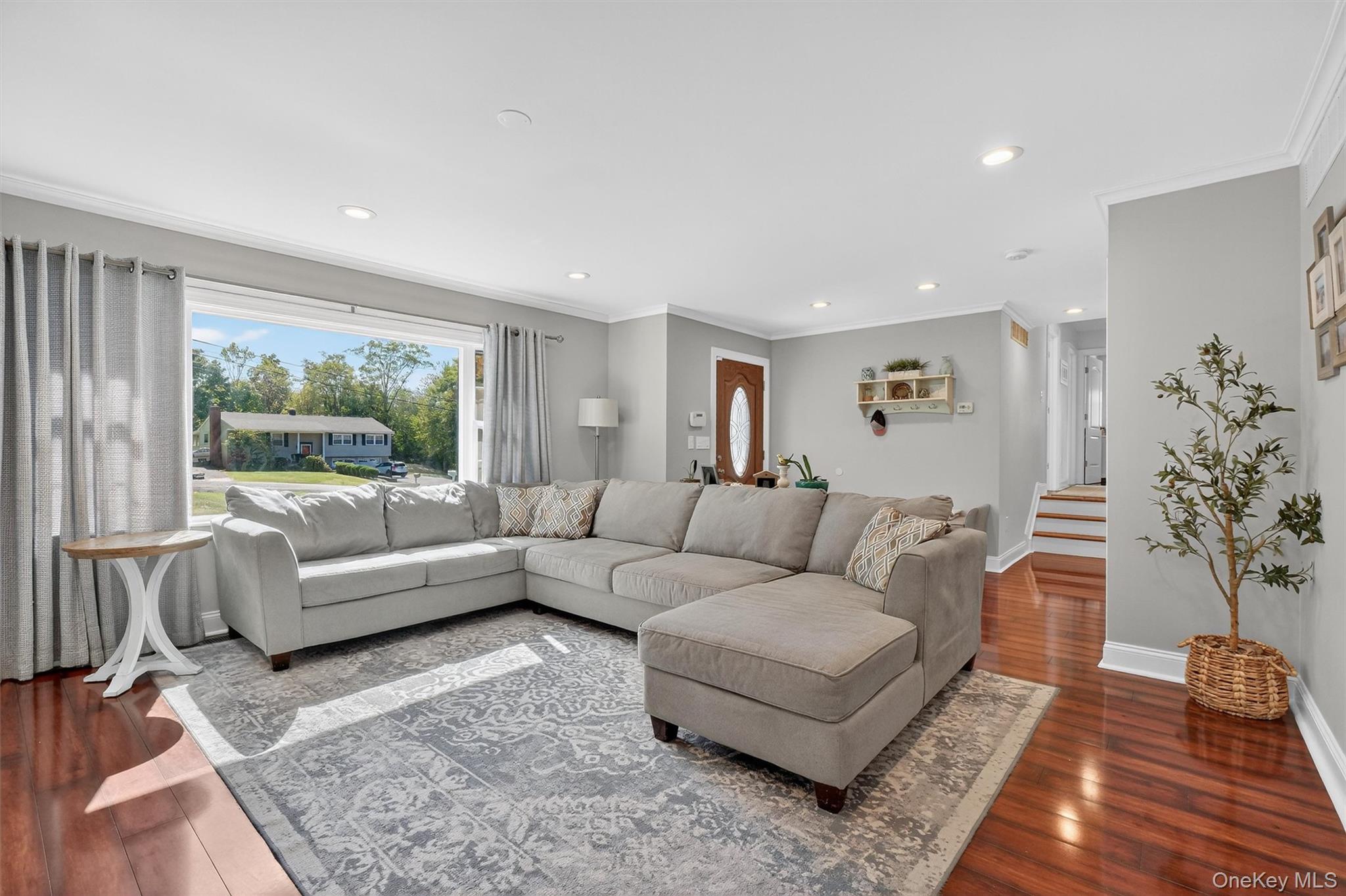 #8 photo, 301 Balmville Lane, Balmville , NY 12550