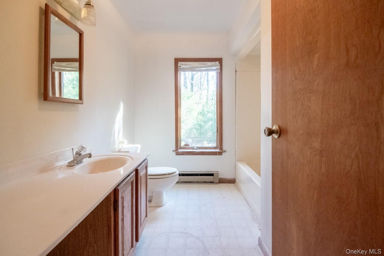 #20 photo, 140 Stiller Berg Strada, Rochester , NY 12446