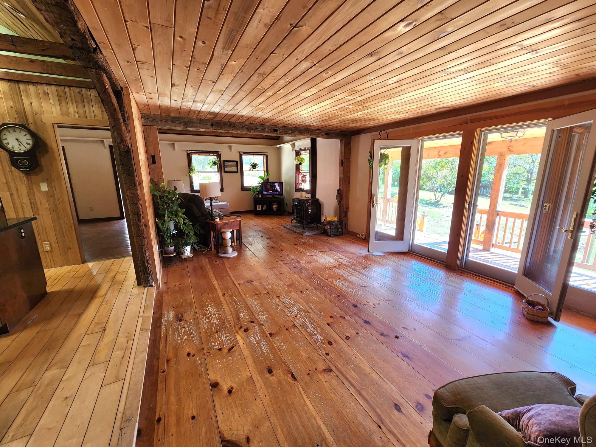 #16 photo, 18 Hummingbird Way, Staatsburg , NY 12580