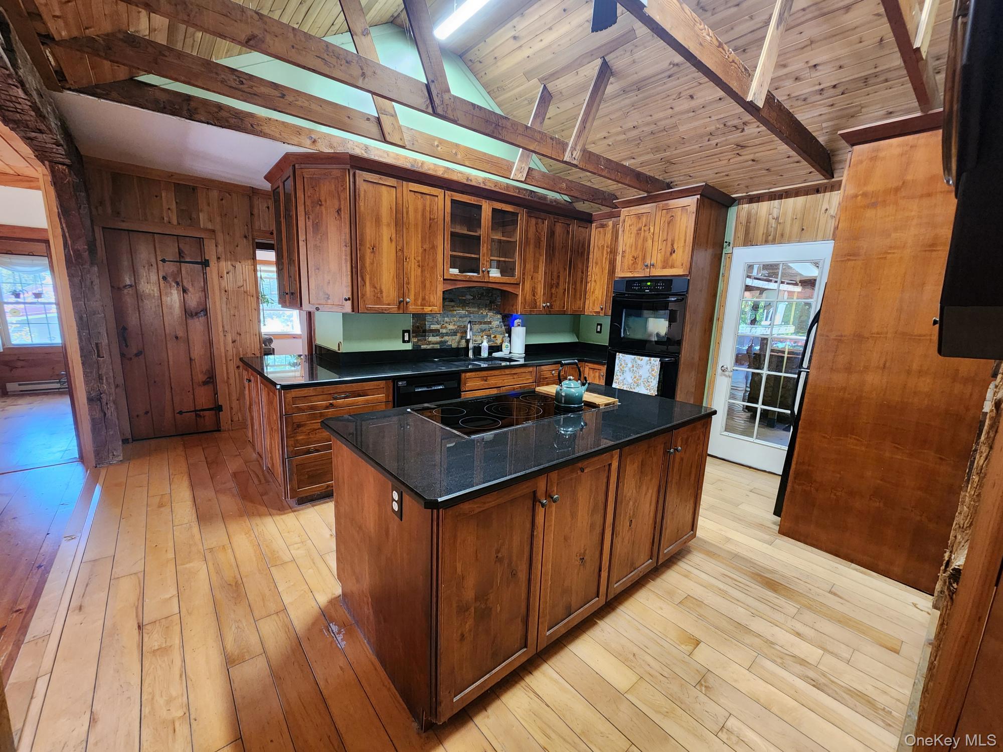 #6 photo, 18 Hummingbird Way, Staatsburg , NY 12580