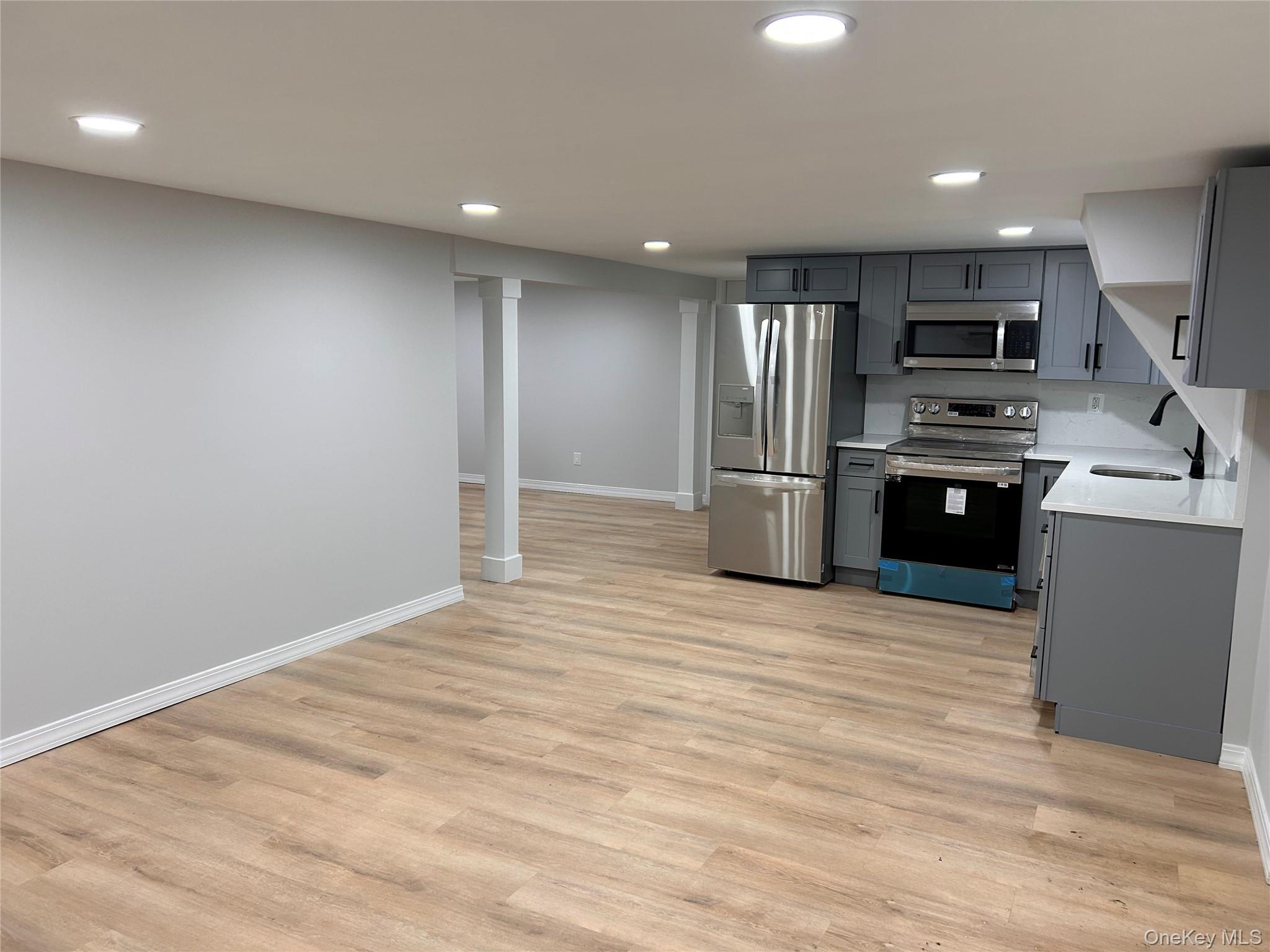 #2 photo, 660 Great Neck Road, Copiague , NY 11726