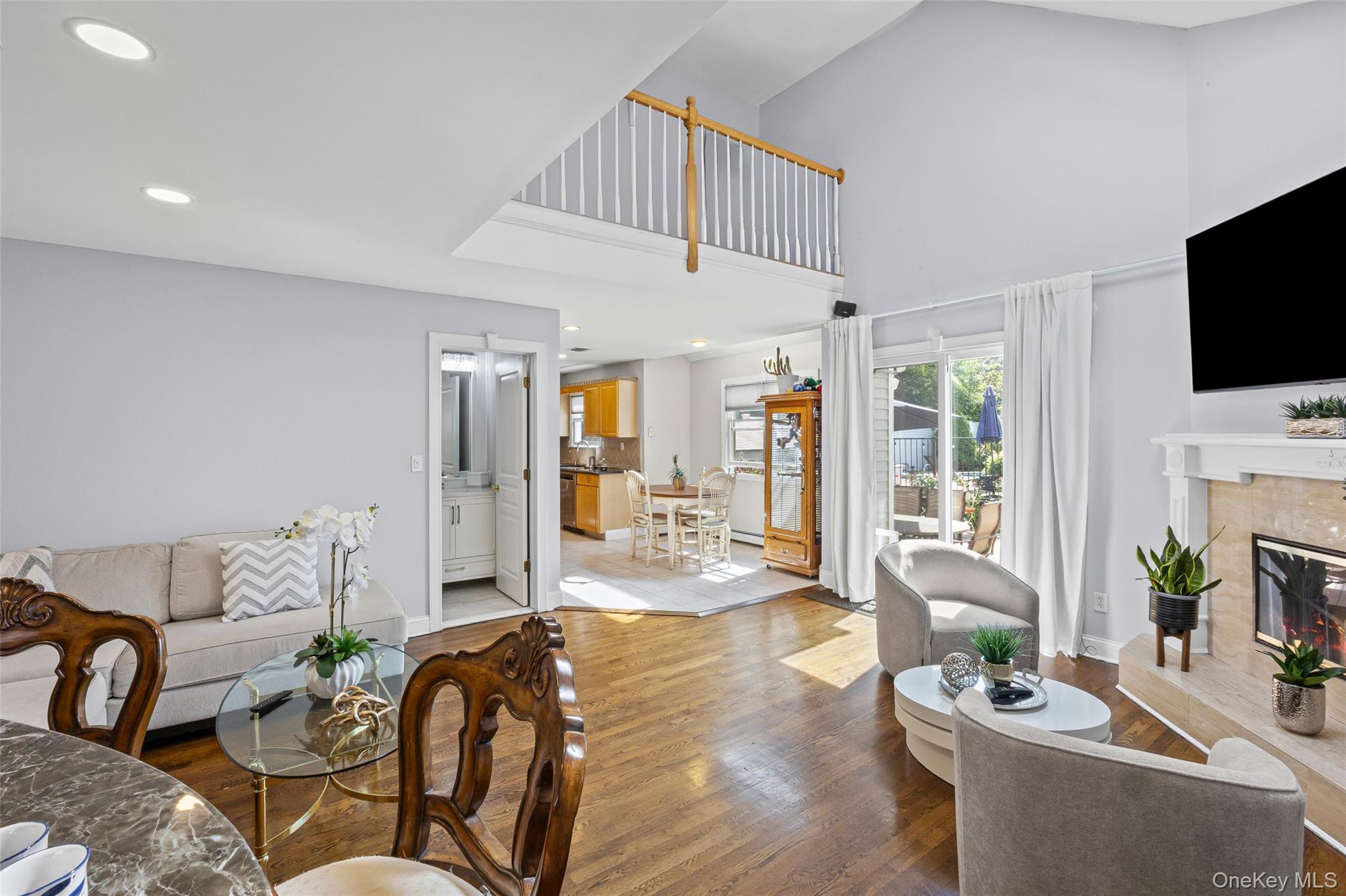 #14 photo, 1A Mather Court, Huntington Station , NY 11746