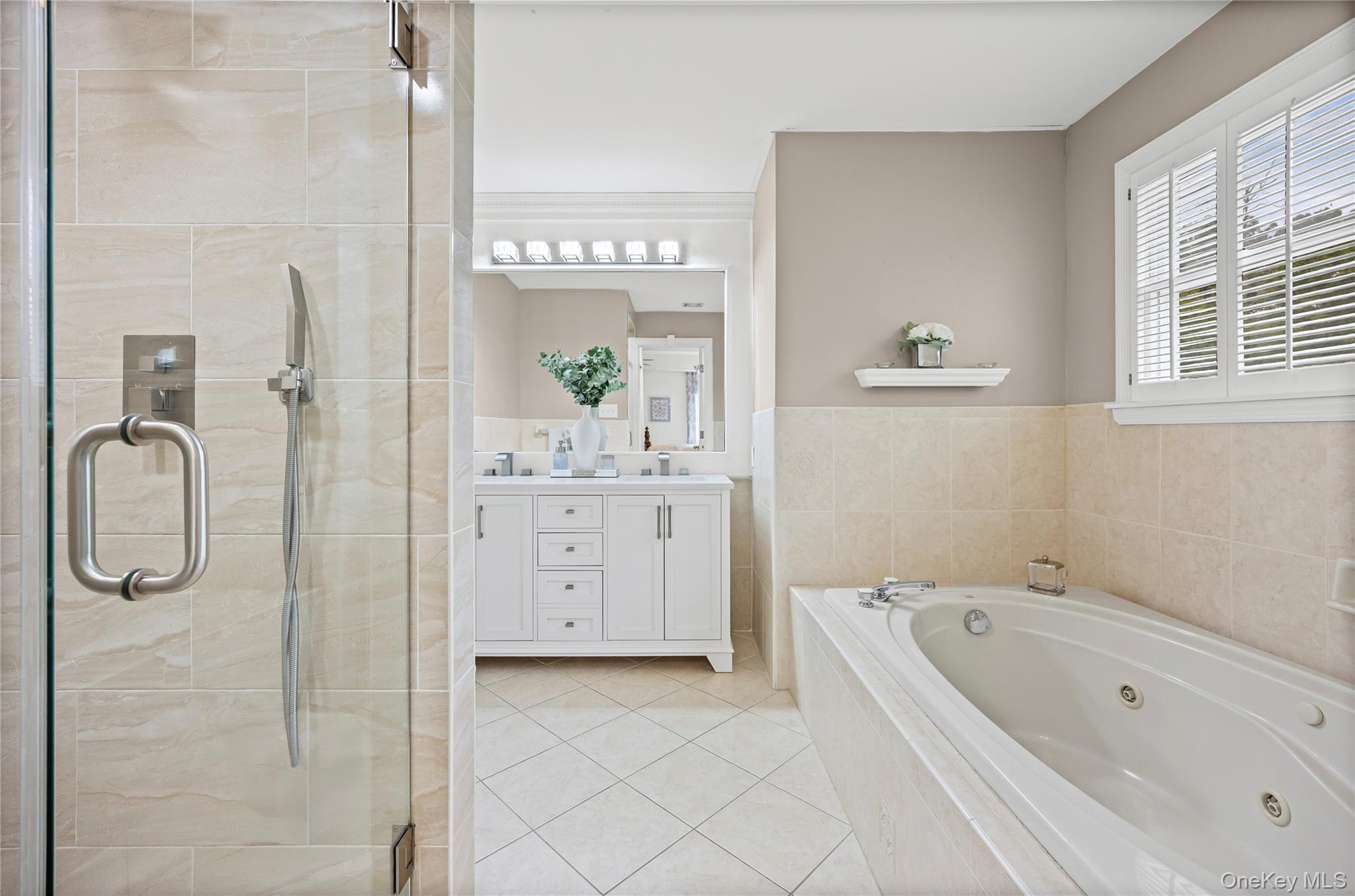 #18 photo, 1A Mather Court, Huntington Station , NY 11746