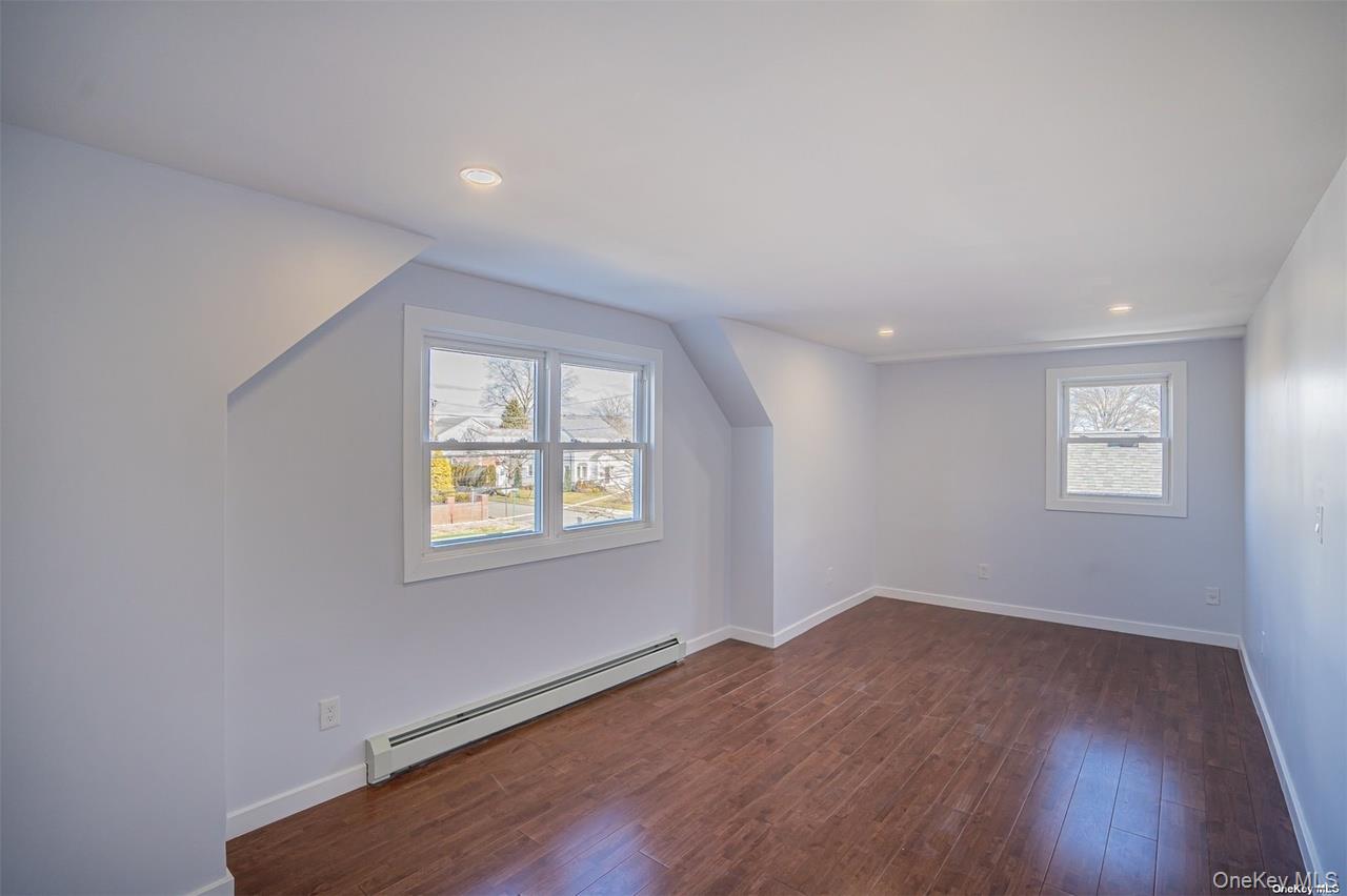 #11 photo, 44 stewart Avenue, Garden City , NY 11530