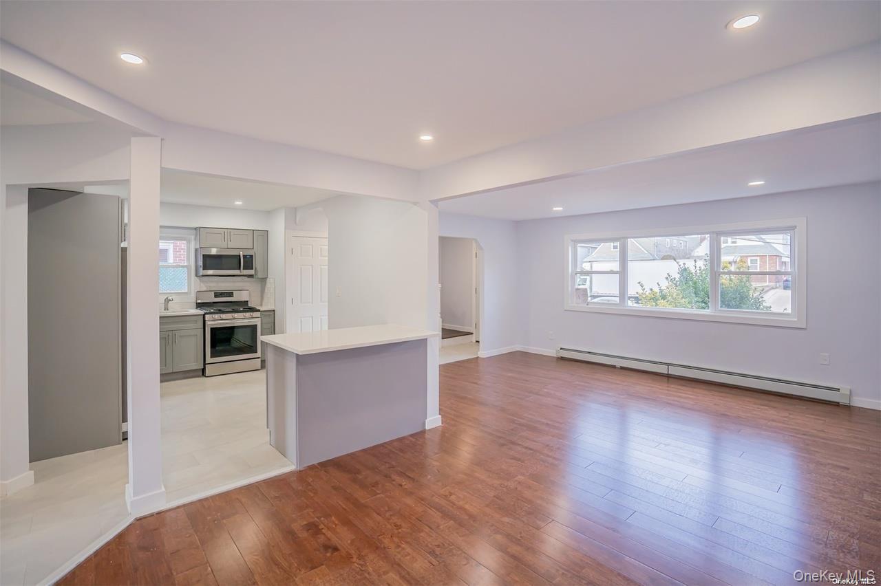 #5 photo, 44 stewart Avenue, Garden City , NY 11530