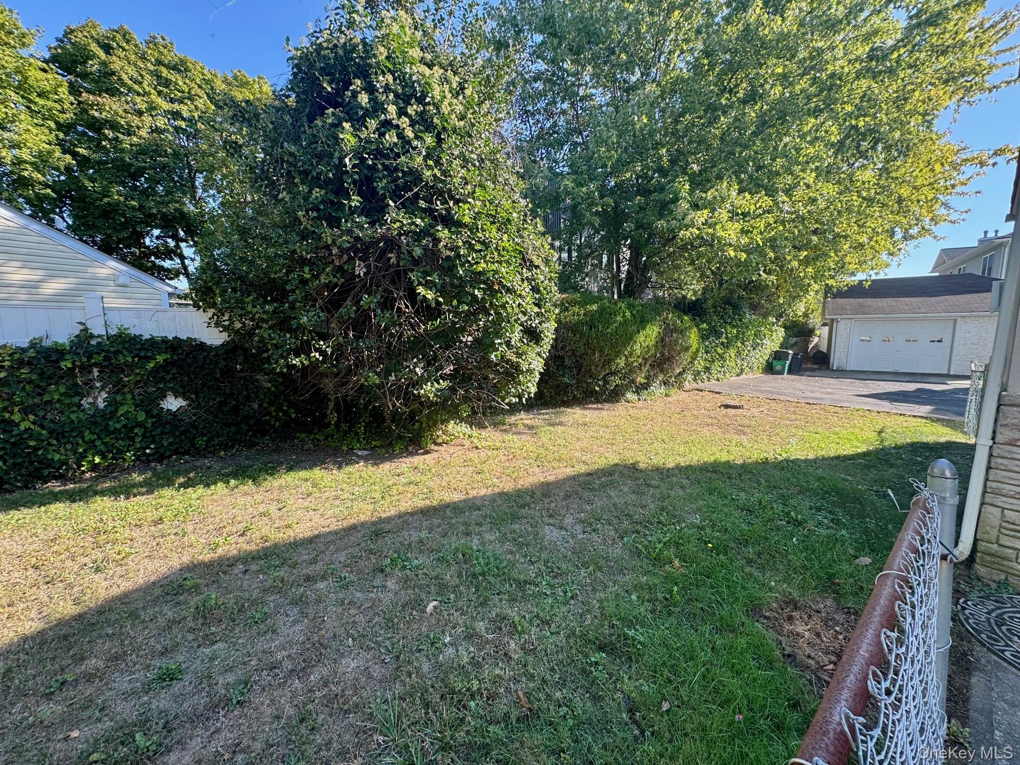 #10 photo, 105 Burtis Street, Lynbrook , NY 11563