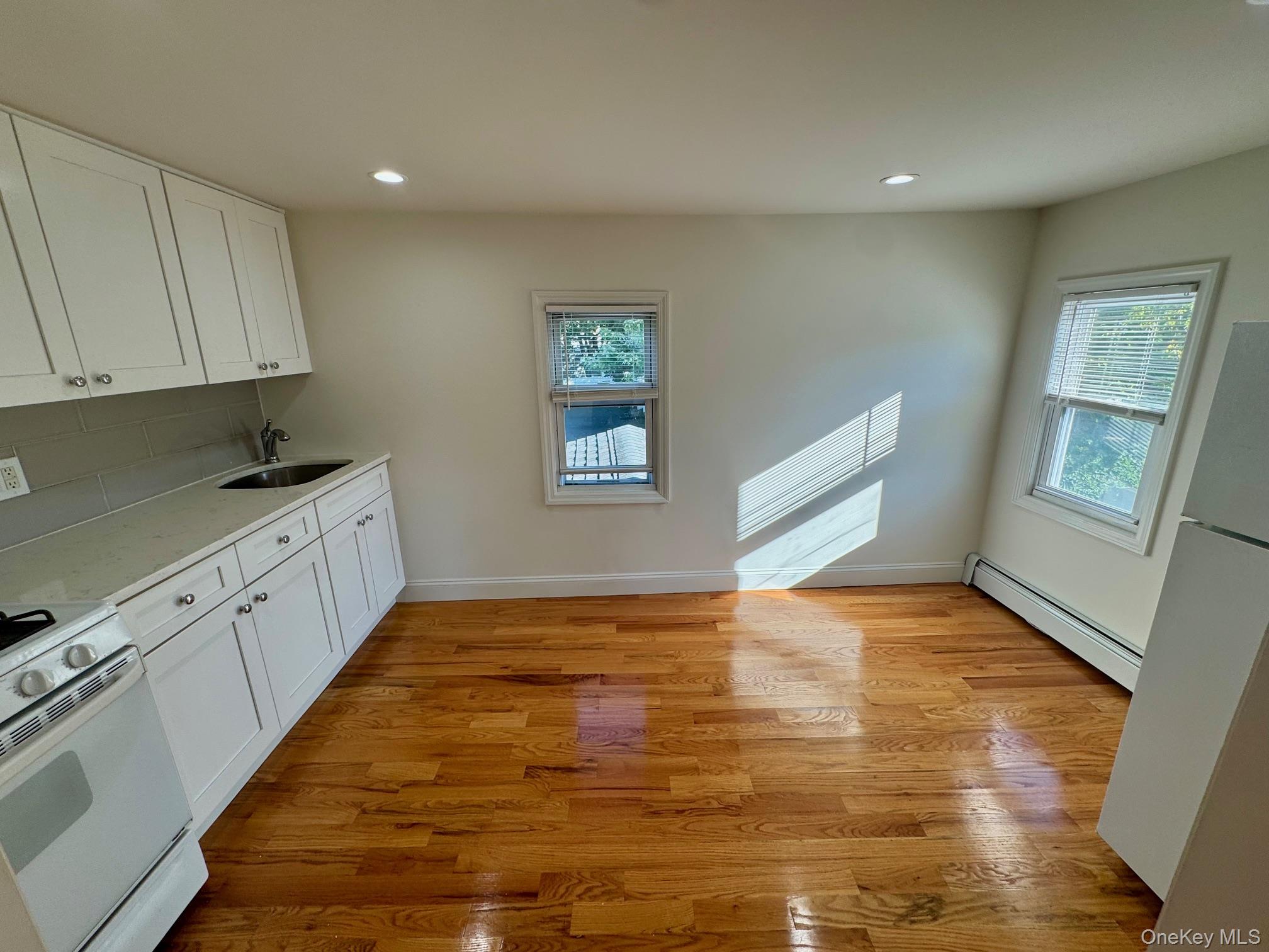 #4 photo, 105 Burtis Street, Lynbrook , NY 11563