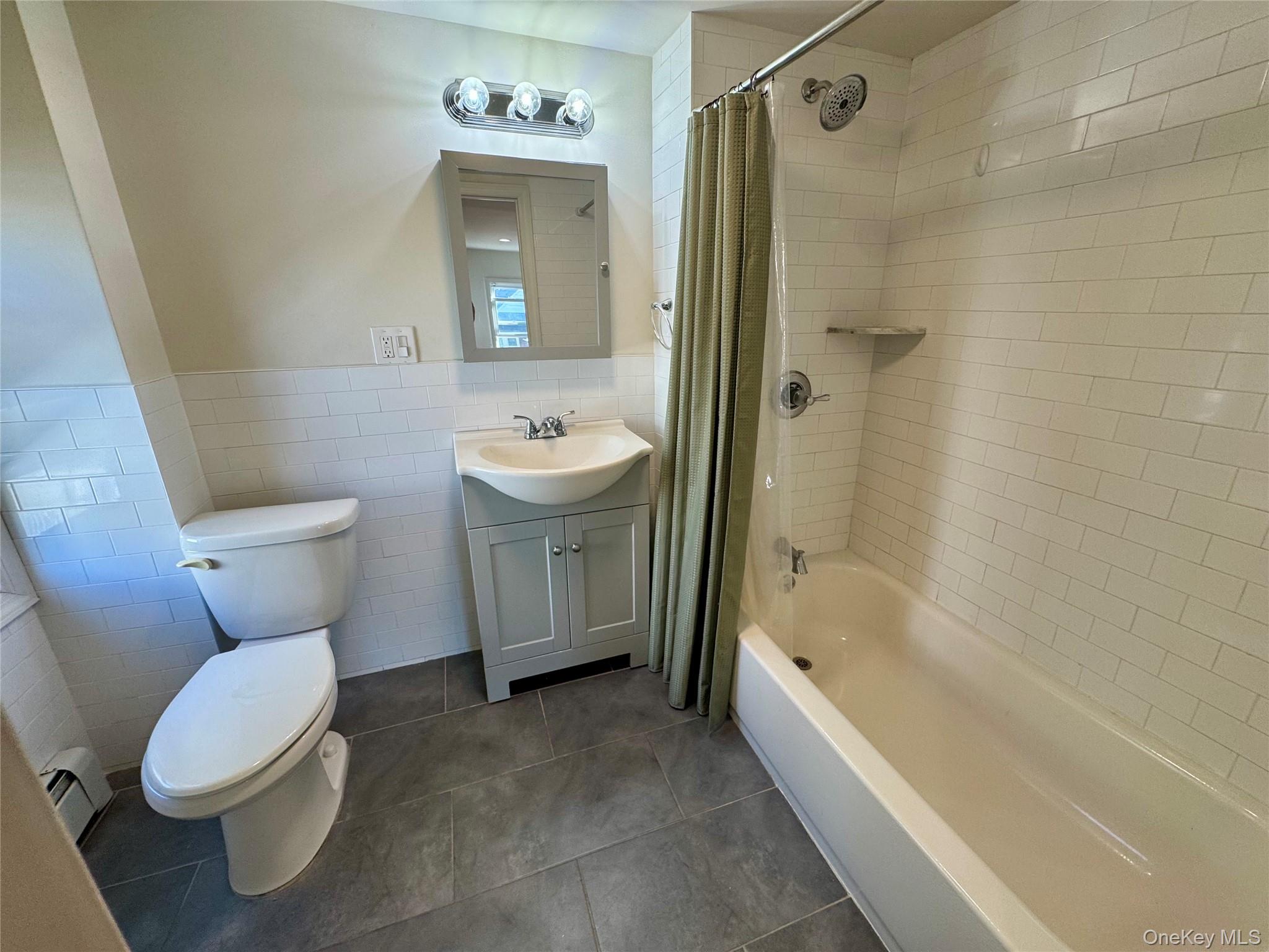 #7 photo, 105 Burtis Street, Lynbrook , NY 11563