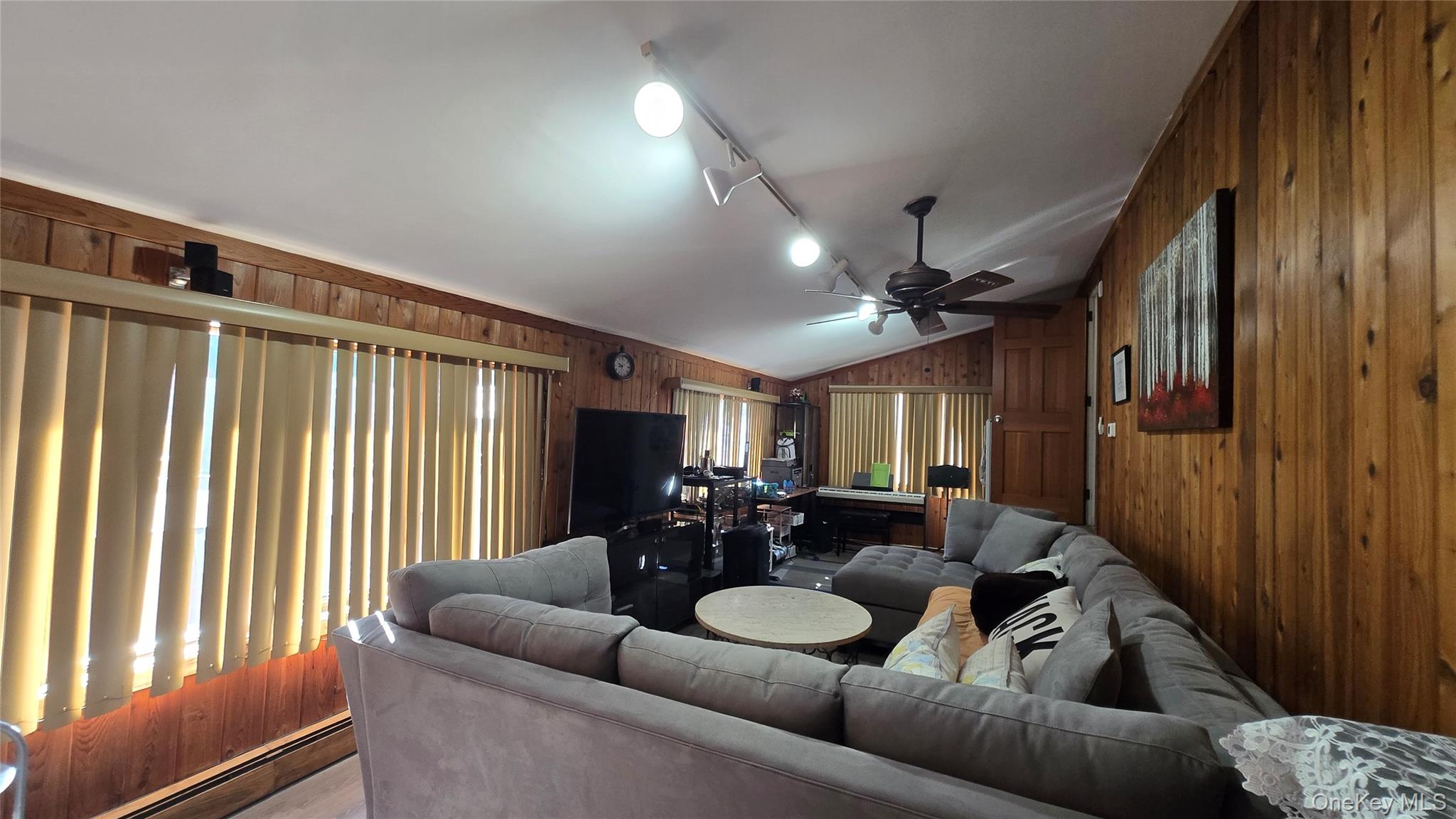 #18 photo, 170 E Mineola Avenue, Valley Stream , NY 11580