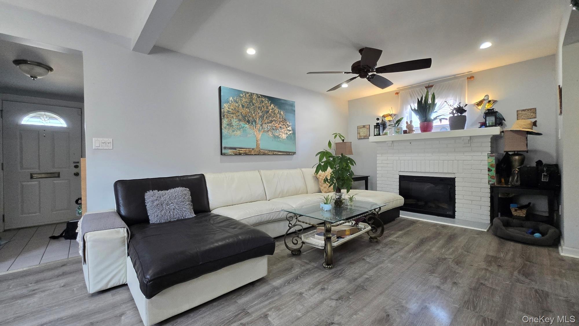 #3 photo, 170 E Mineola Avenue, Valley Stream , NY 11580