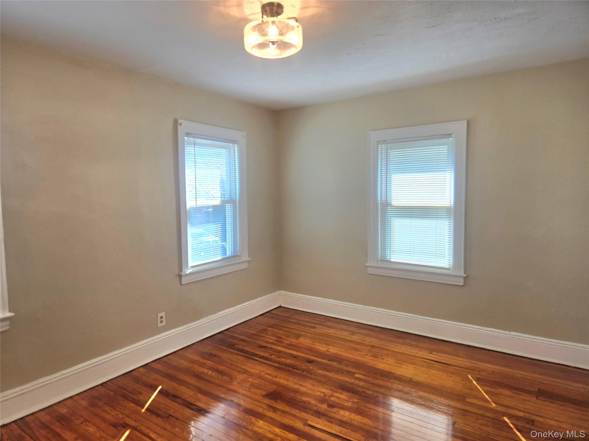 #2 photo, 118-38 219th Street, Cambria Heights , NY 11411