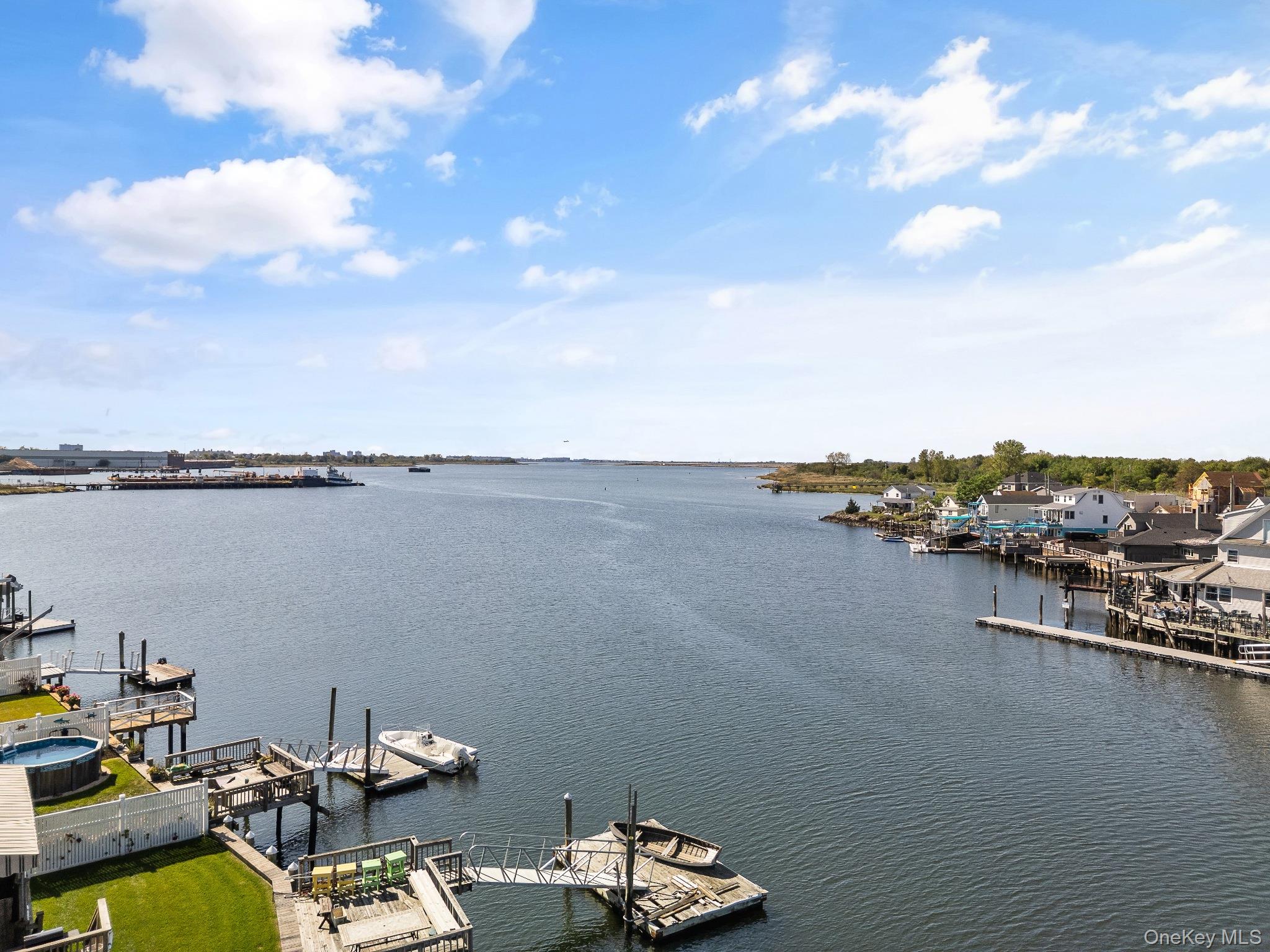 #12 photo, 41 West Avenue, ナッソー郡 Lawrence , NY 11559